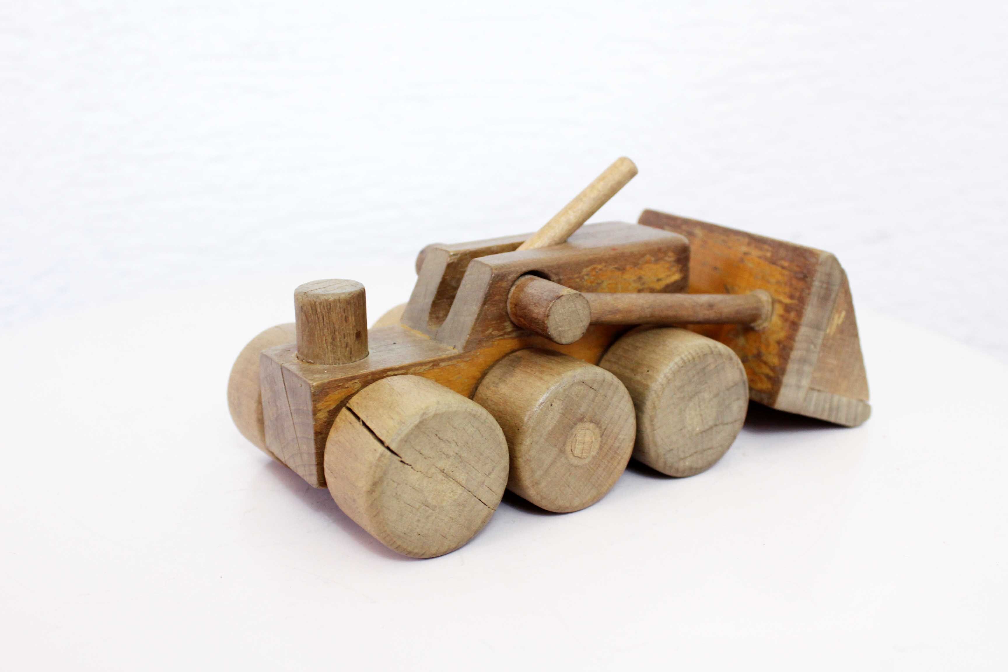 Authentic old wooden toy "Spielgut"