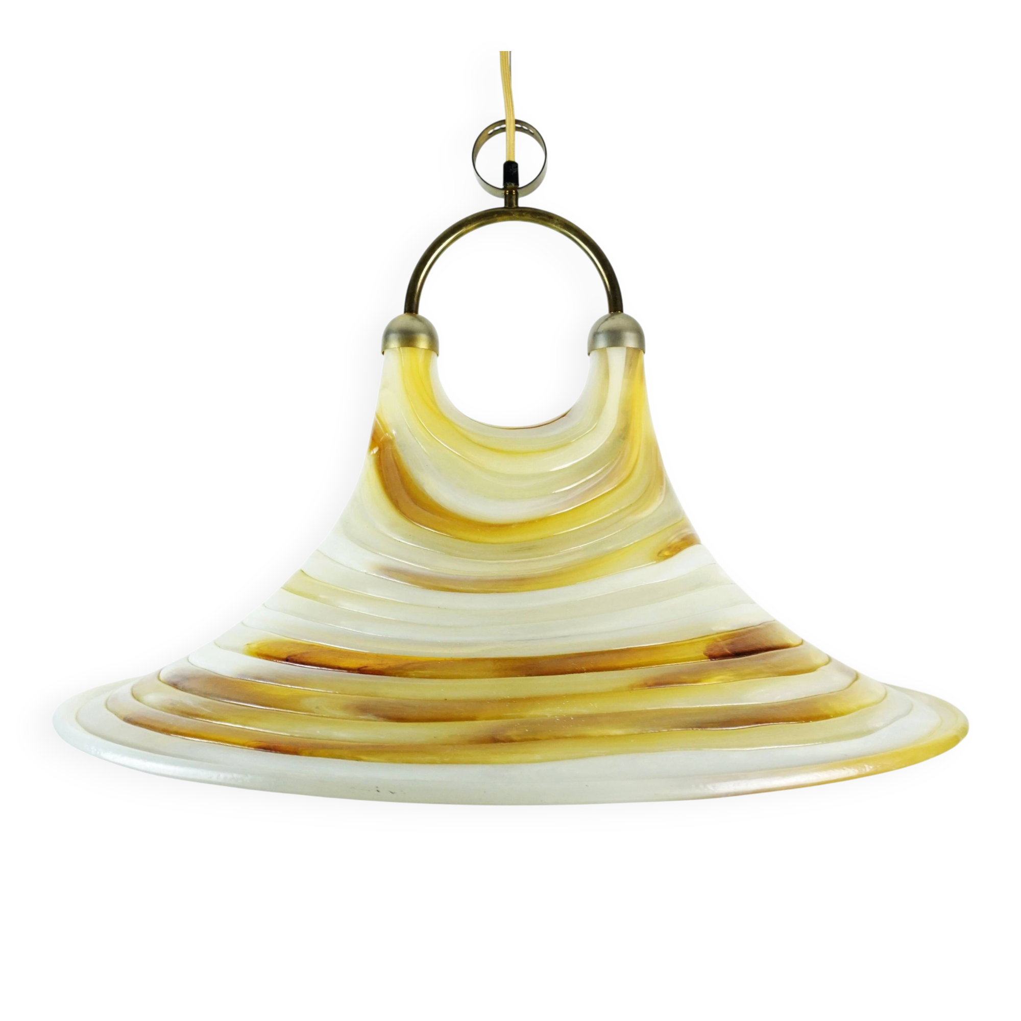 Grande lampe suspendue cosack en acrylique et laiton des années 1970 style spatial
