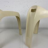 ALEXANDER BEGGE for CASALA - Tripod stool in white plastic.