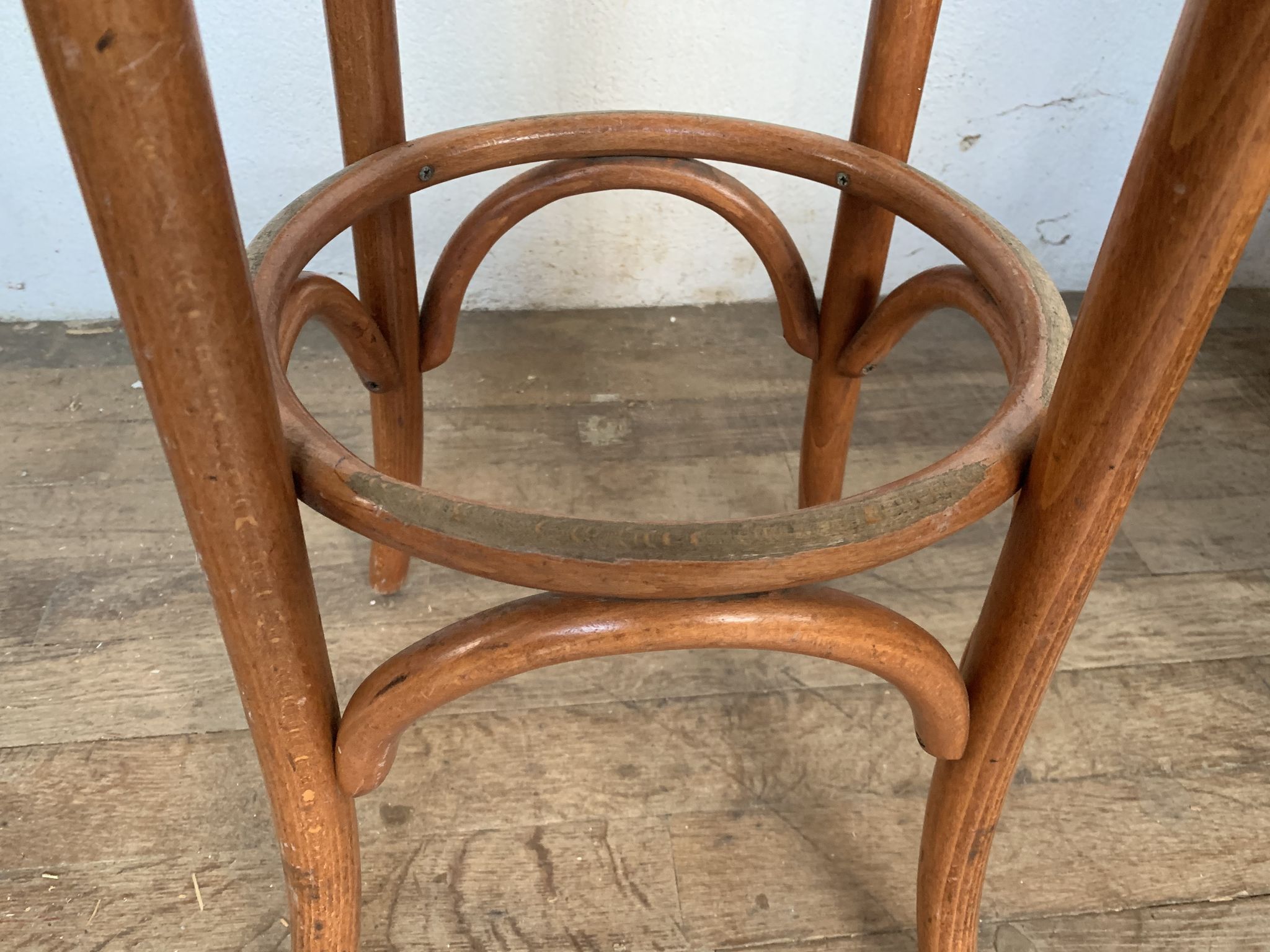 Series of 16 curved wooden bar stools dlg Thonet Baumann Fischel
