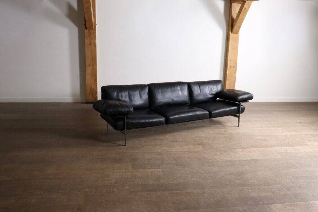 Canapé trois places Diesis en cuir noir par Antonio Citterio pour B&B Italia, années 1970.