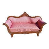 Small mid-19th century boat sofa in walnut