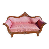 Small mid-19th century boat sofa in walnut