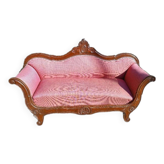 Small mid-19th century boat sofa in walnut