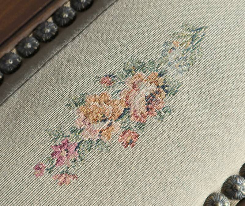 Coffre à linge de palier en hêtre et noyer massif, style louis xiii – fin xixe