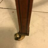 Wallet game table