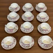 Coffee and tea service for 12 people in English porcelain by Johnson Bros.