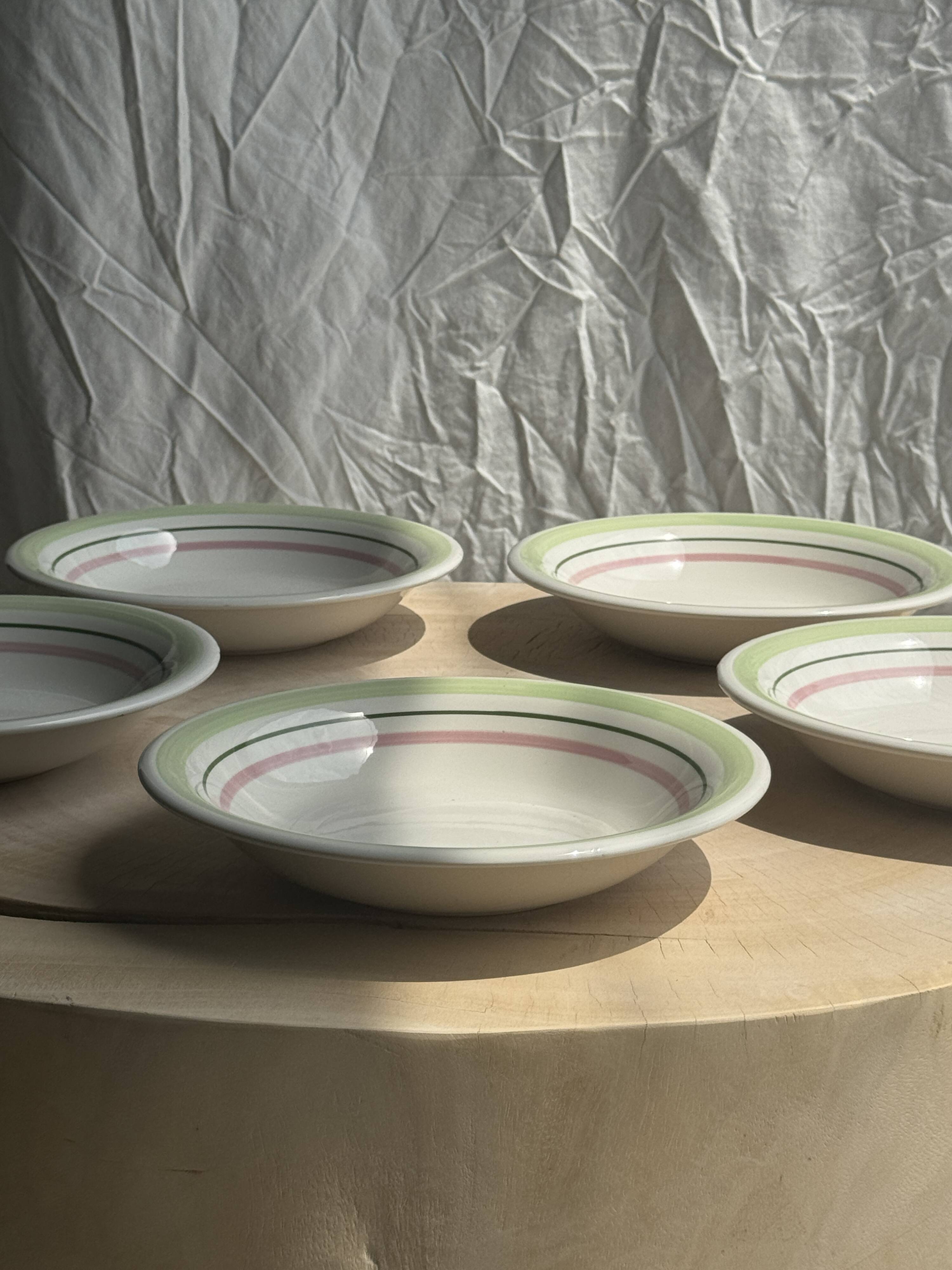 Set of 12 green and pink Italian plates