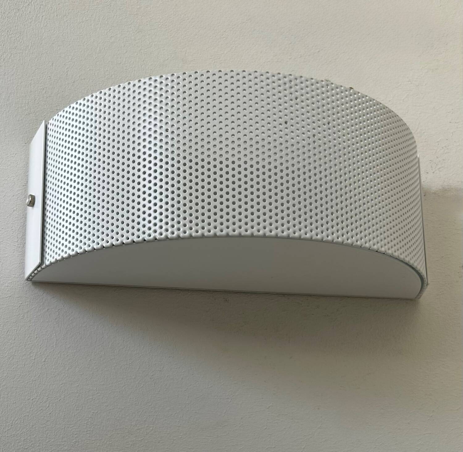 Vintage wall light, white lacquered metal, France 1980