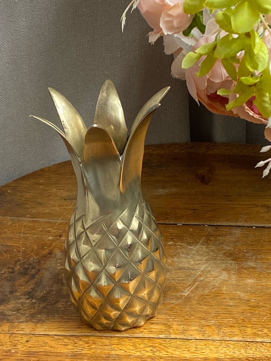 Pineapple vase in solid brass