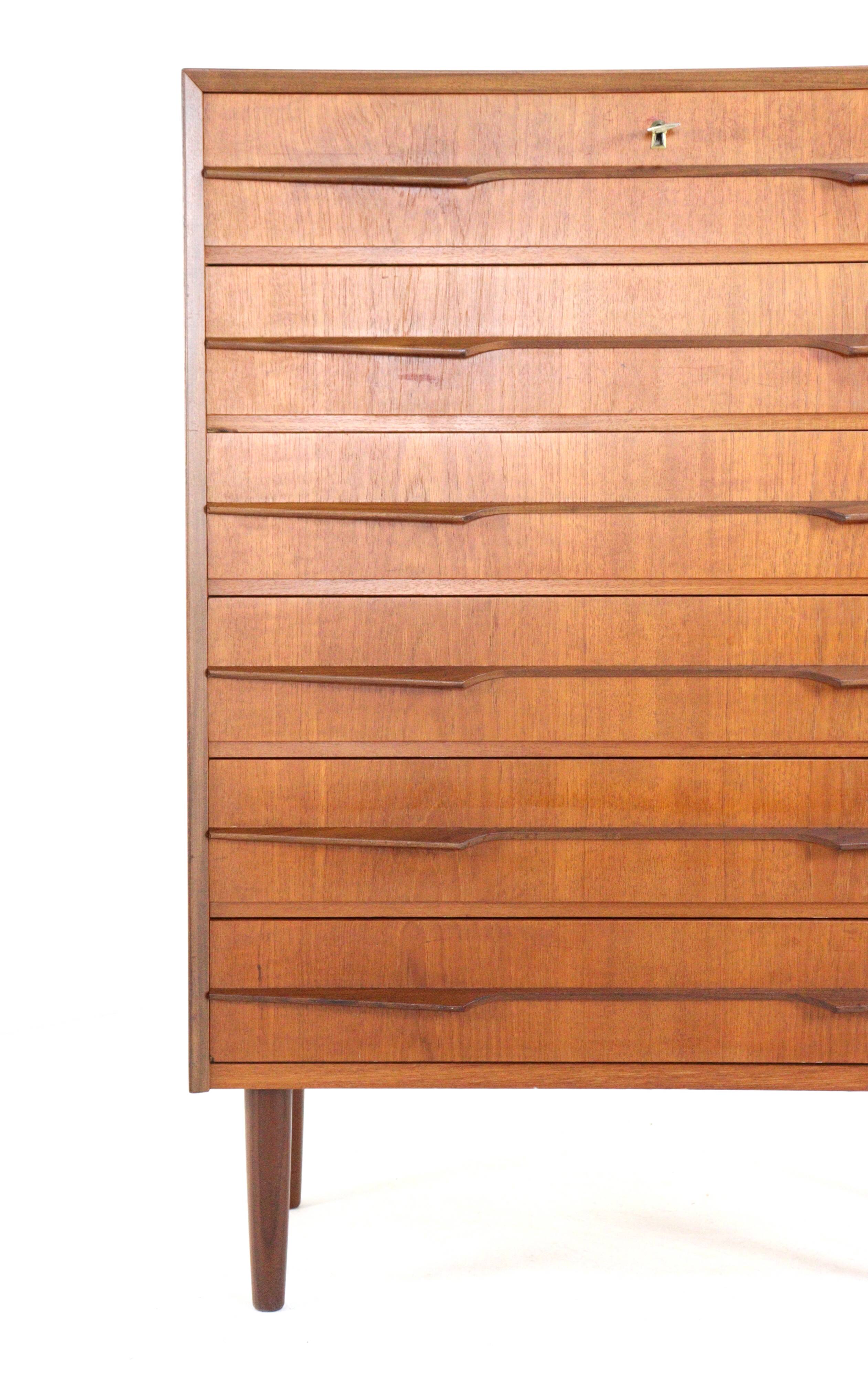 Large Danish 'Olsted' chest of drawers in teak