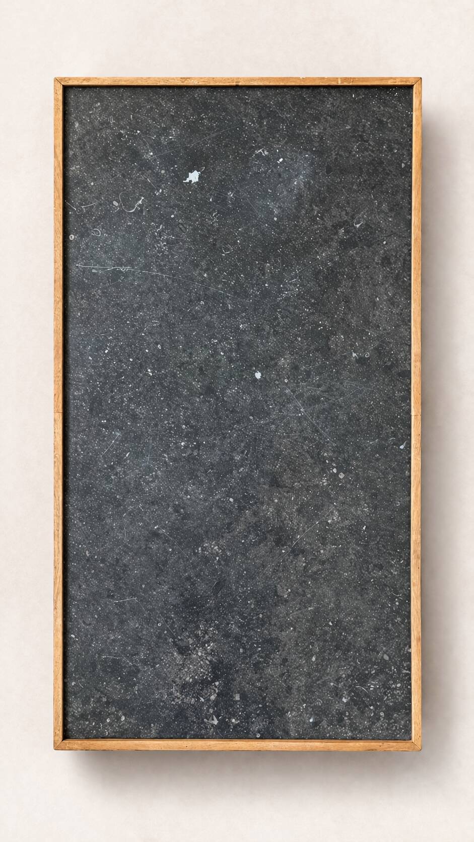 Table minimaliste bois et granit