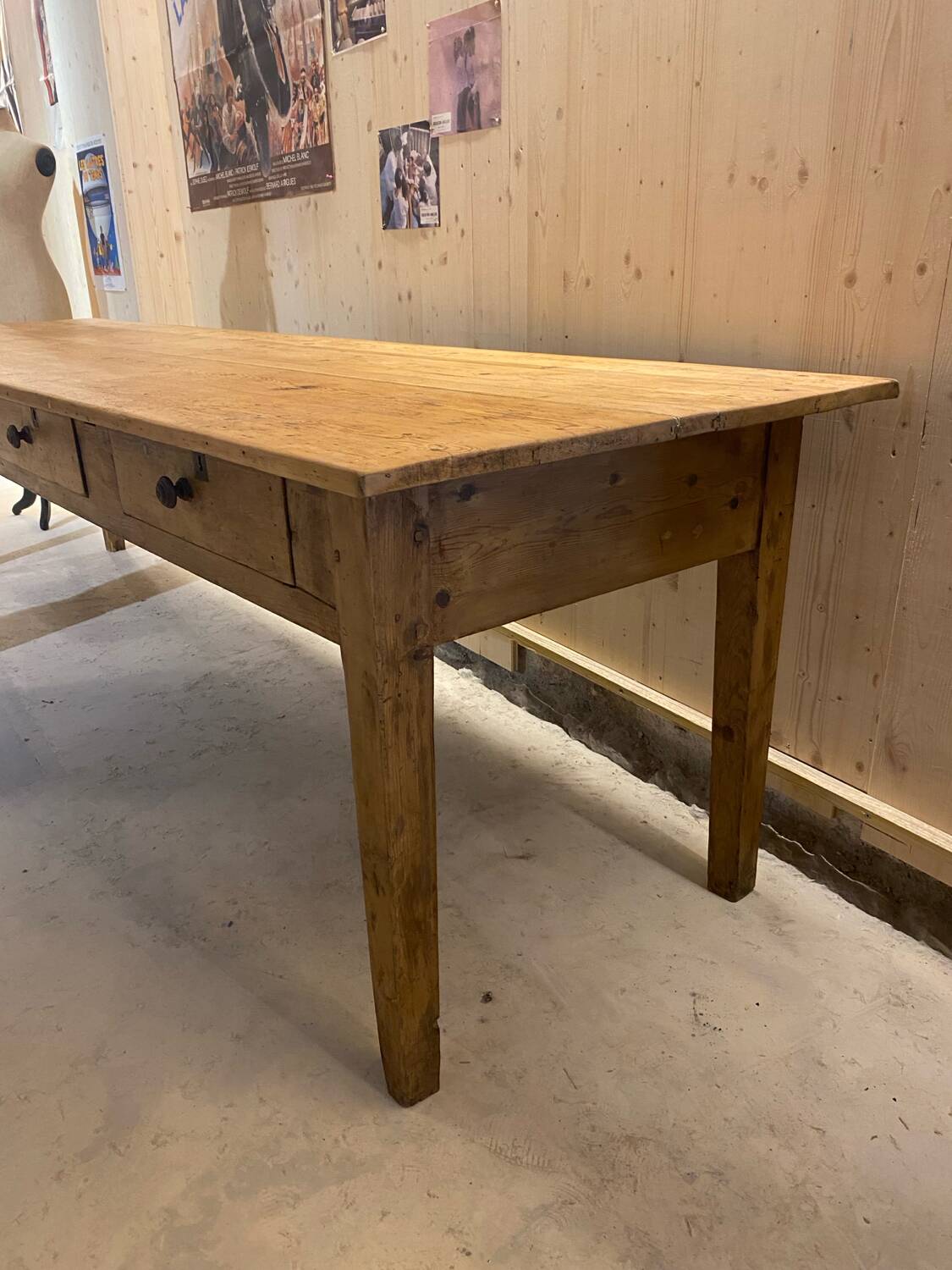 Farmhouse table