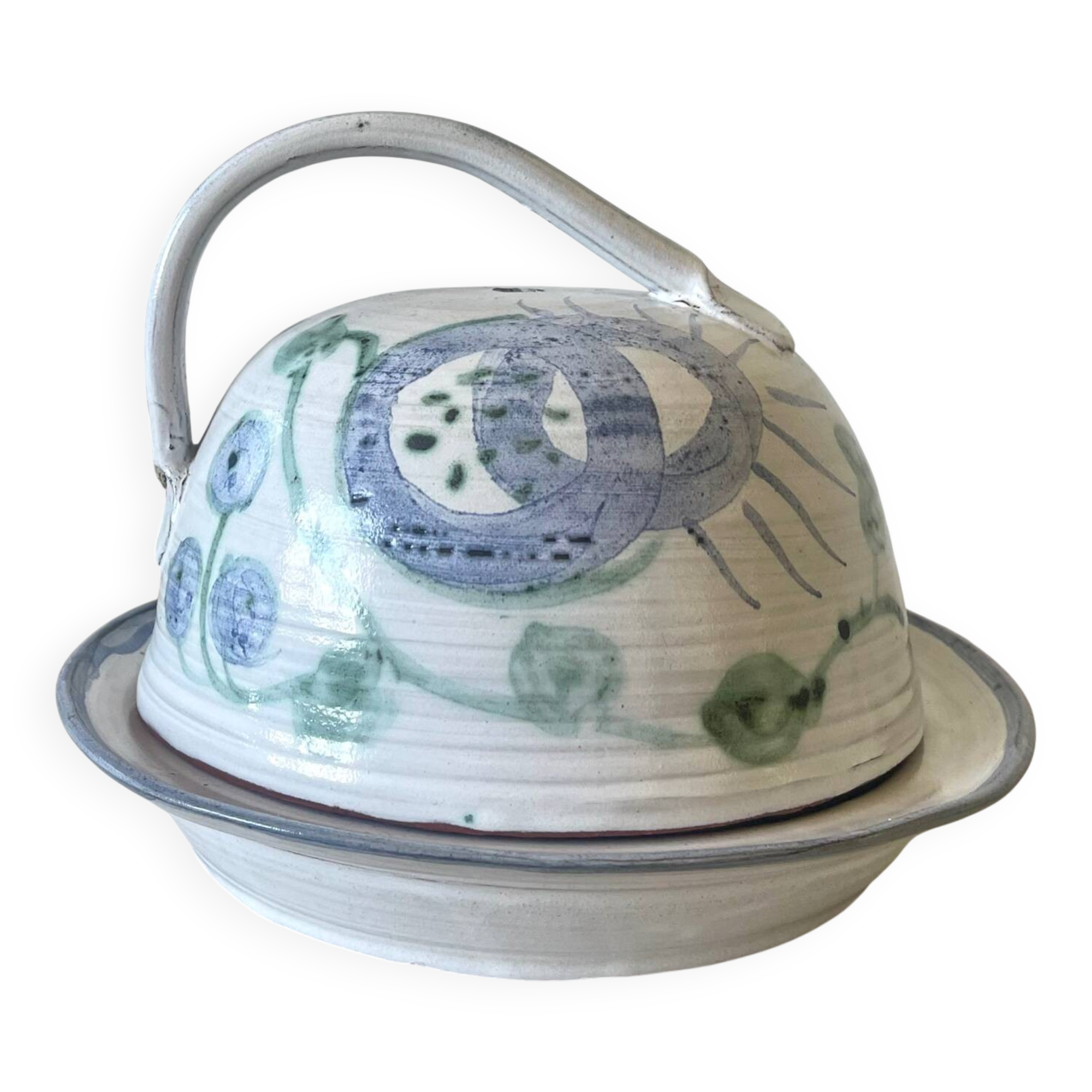 Cheese dome in stoneware.