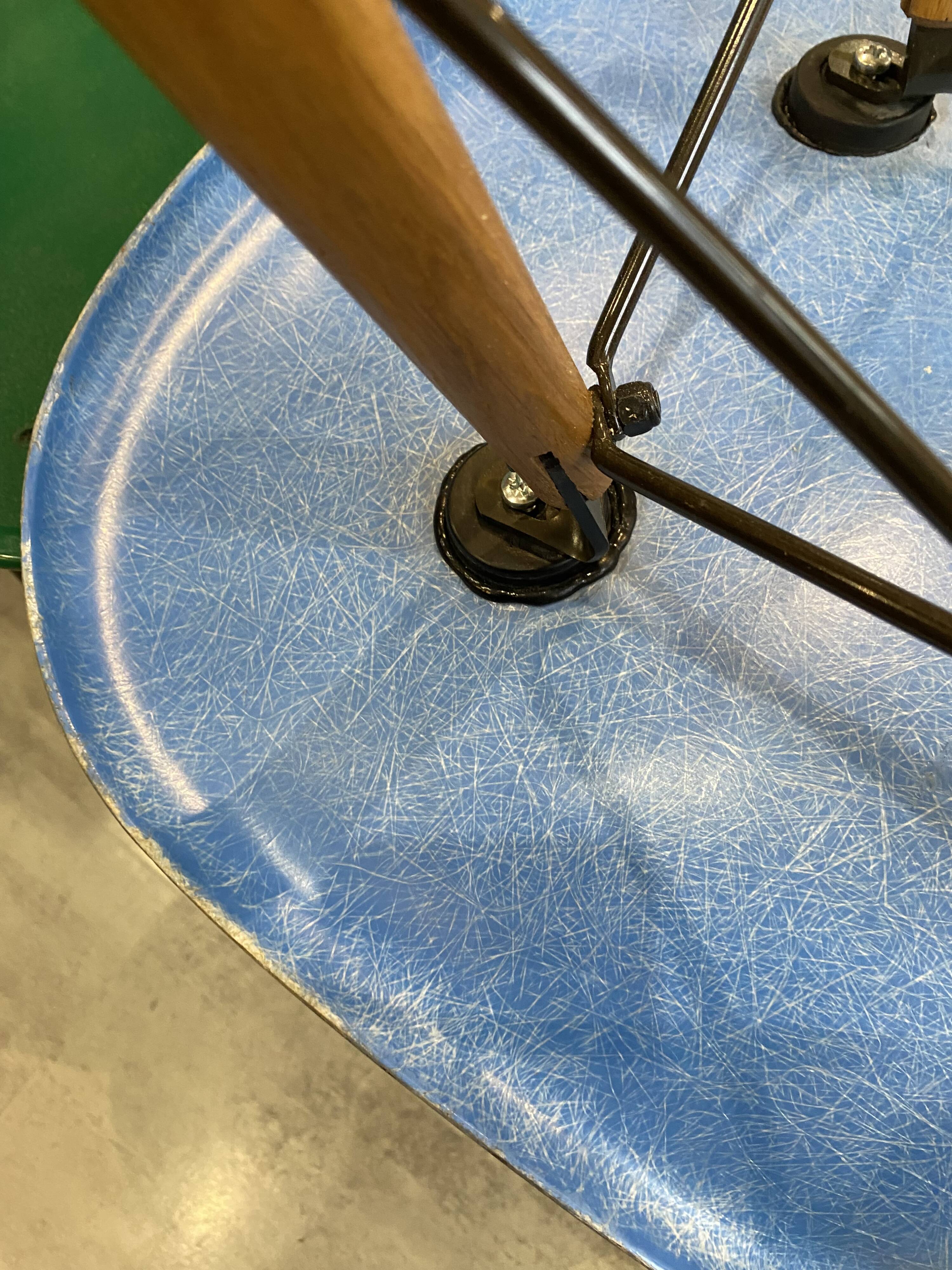 DSW chair turquoise fibre with oak dowel, light oak, Eames, Herman Miller.