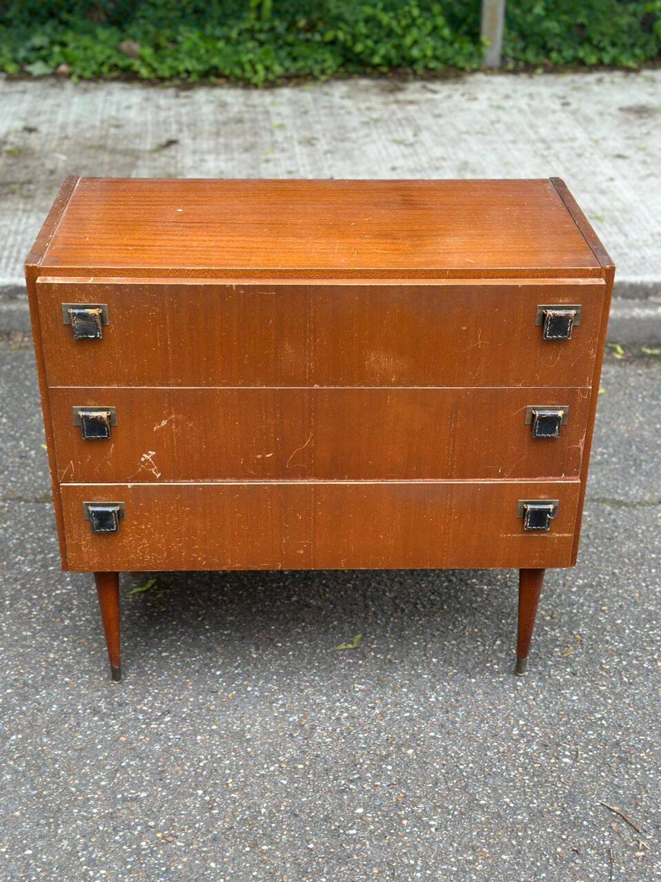 Scandinavian Mid-Century Modern chest of drawers in wood 1950 3 drawers