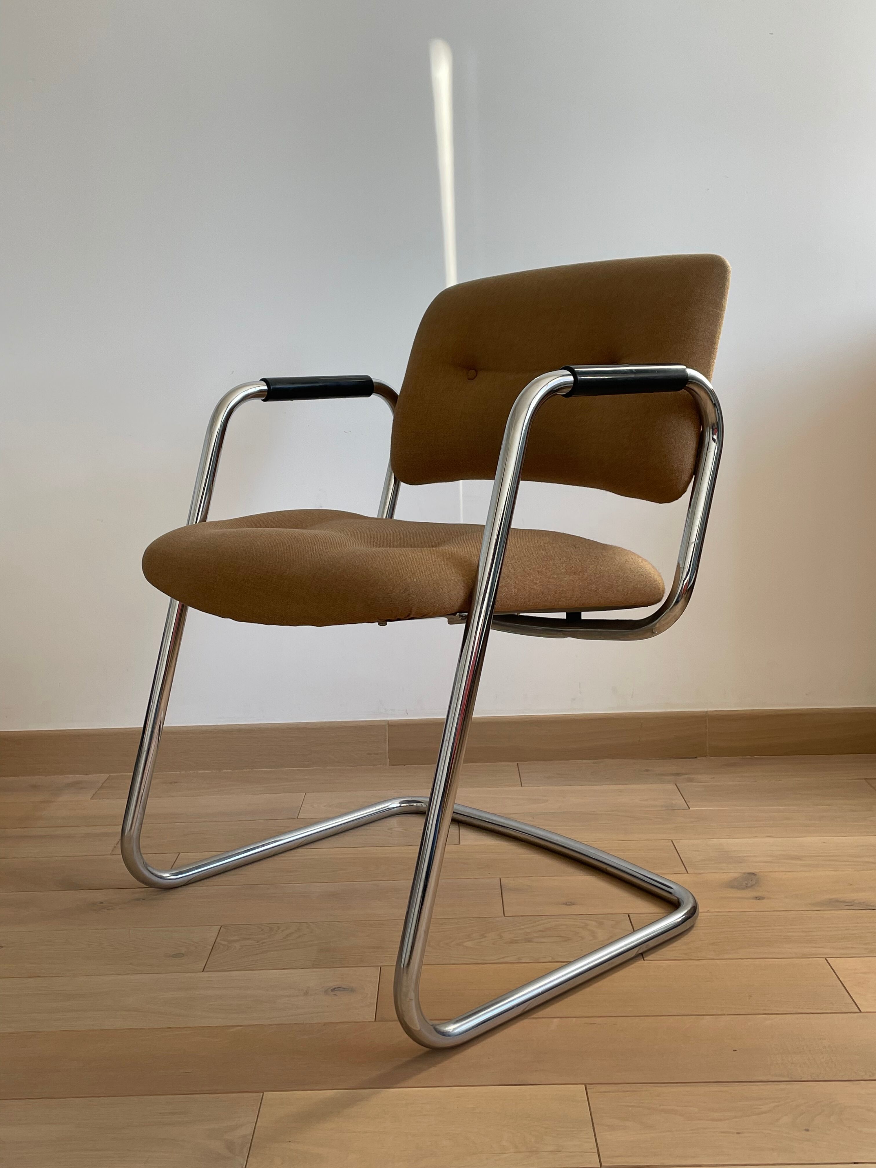 Desk chair sled base by Strafor