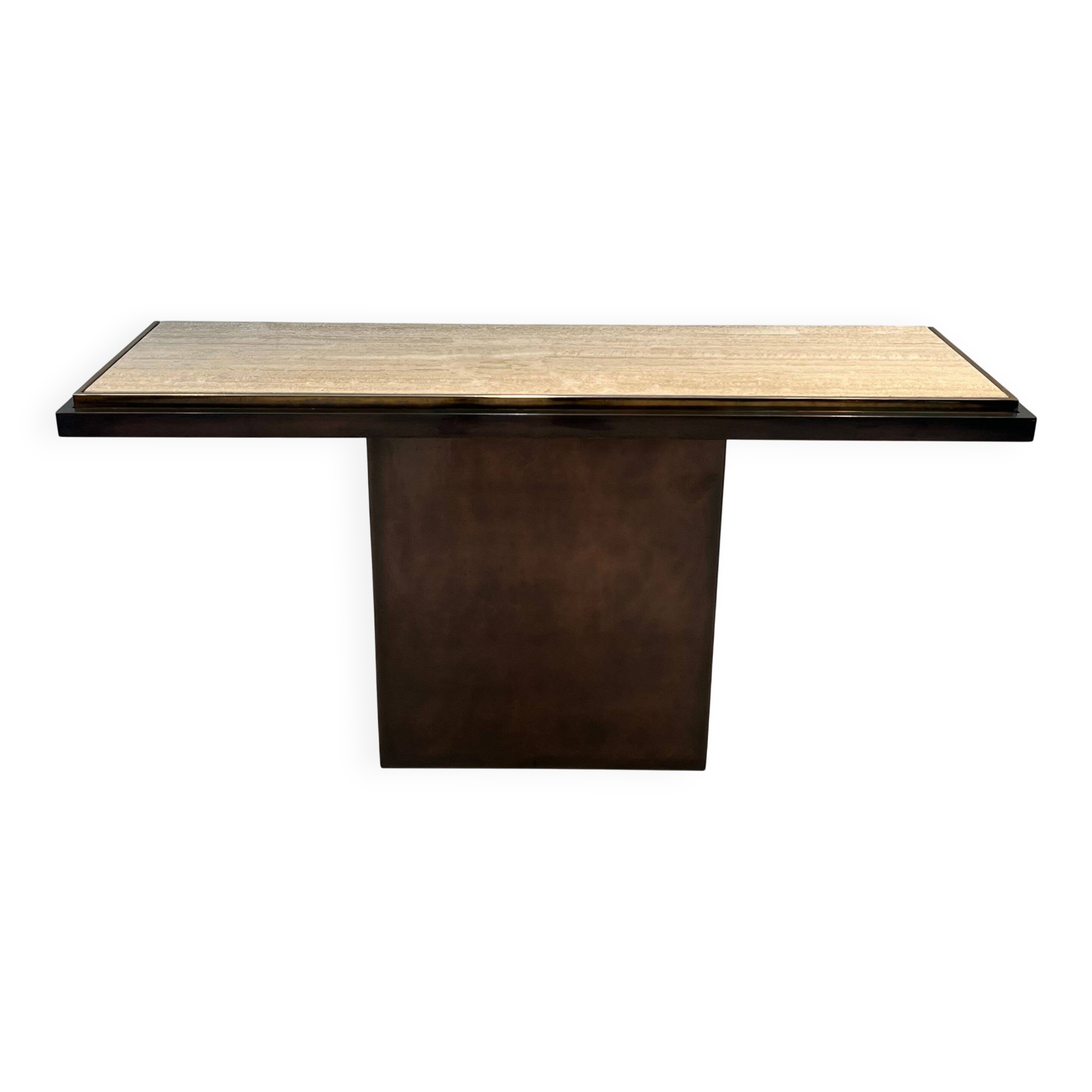 Console with a cannon-shaped travertine rifle stand. French work. Around 1970.