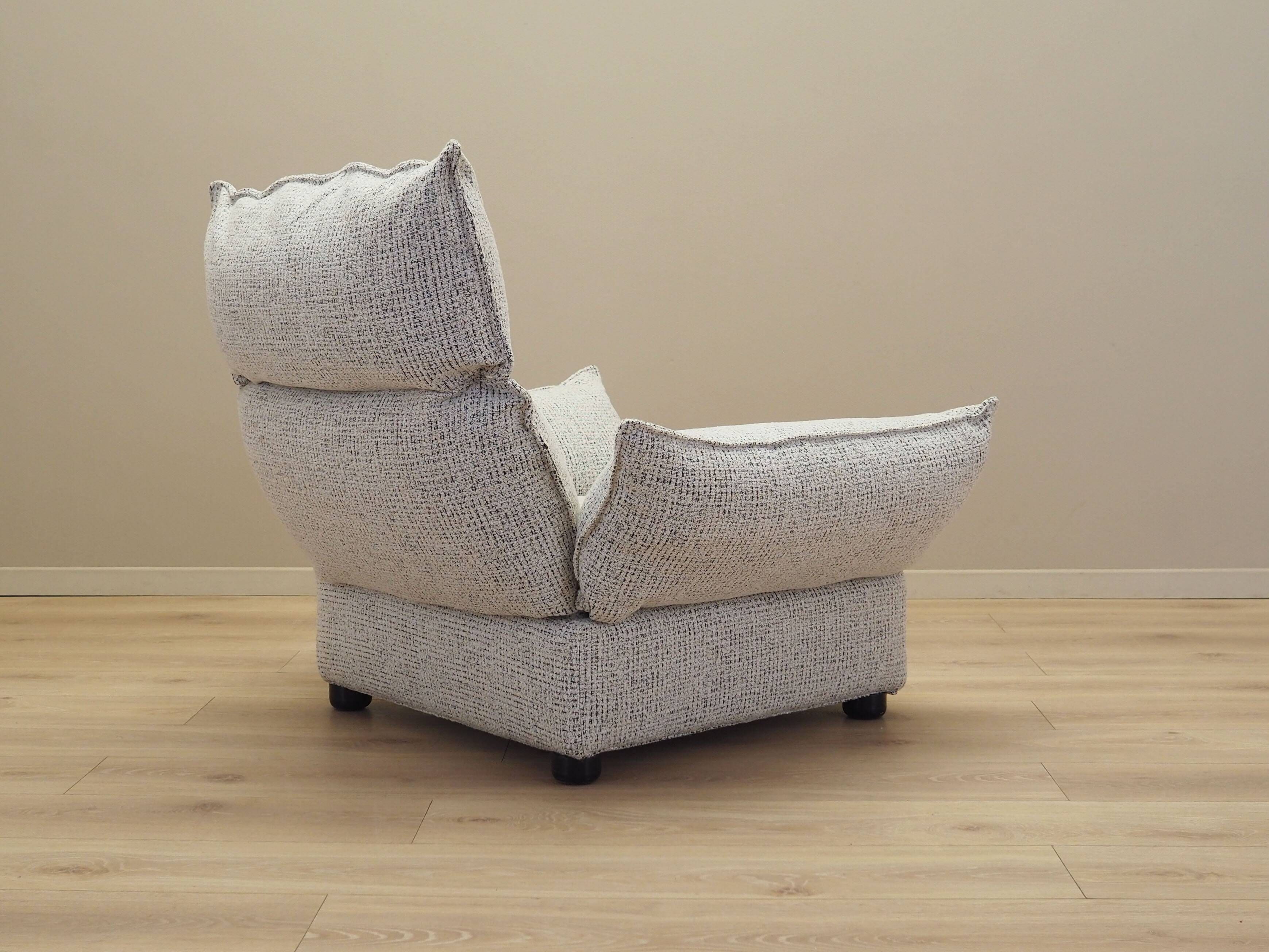 Lounge armchair, Italian design, 1970s, production: Italy