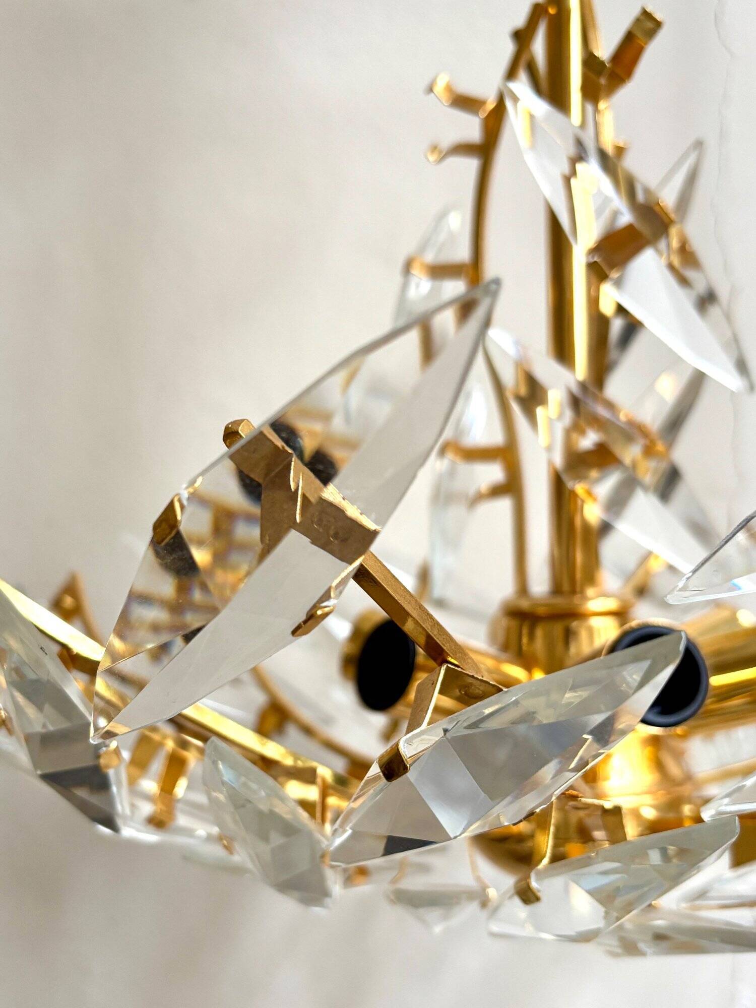 Rafael Tormo 6-light chandelier in gold metal and transparent tassels