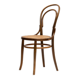 Chair No. 14 in curved wood and Fischel tanned seat