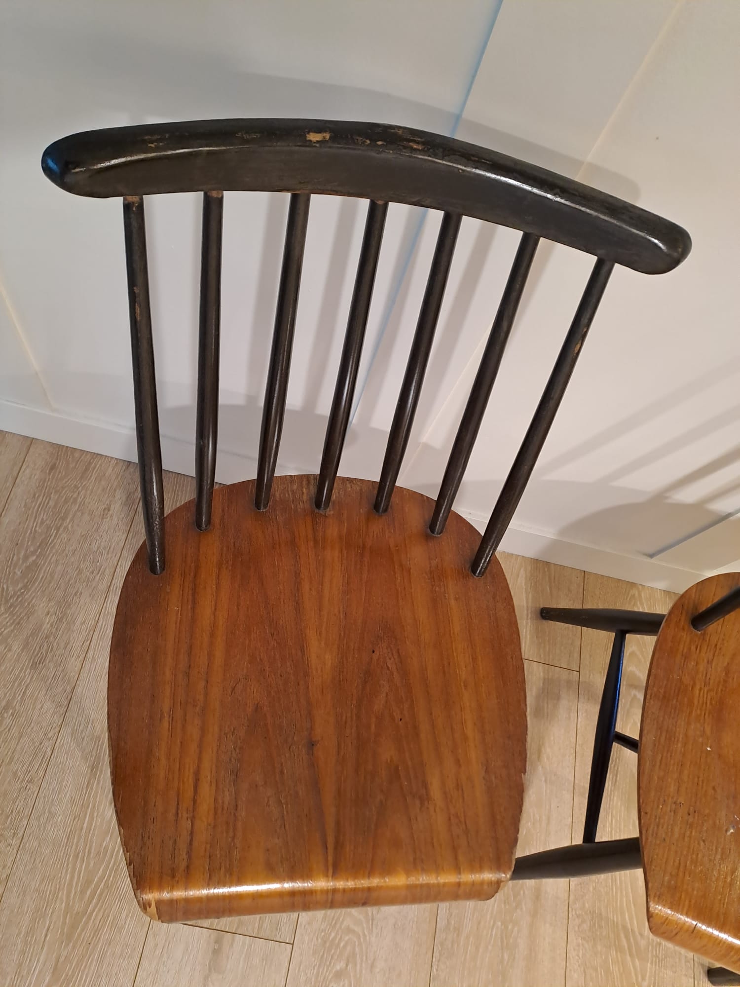 Paire de chaise fanent d'Ilmari Tapiovaara