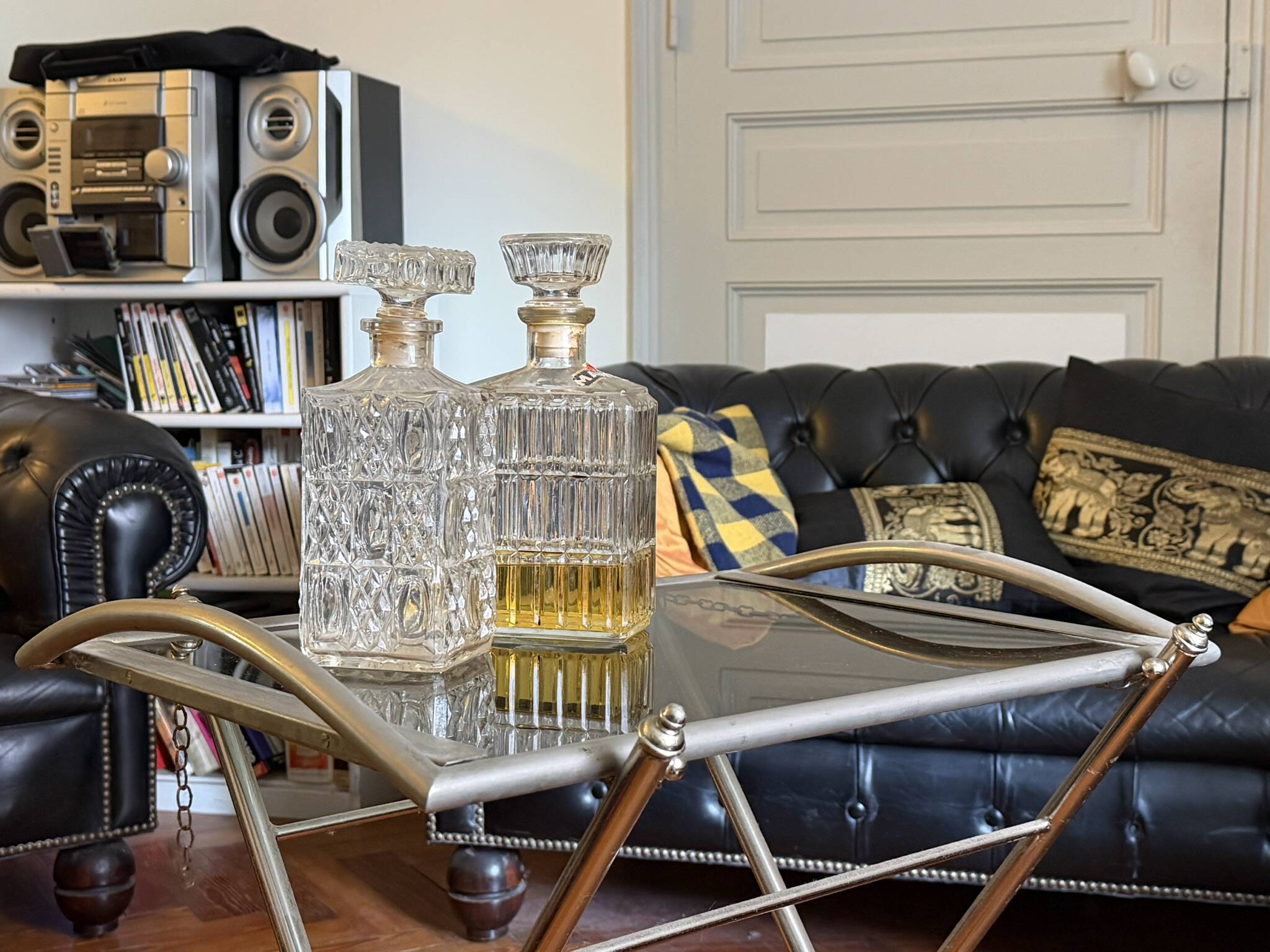 Nickel-plated metal dessert trolley