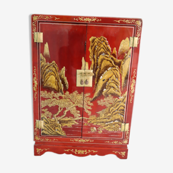 Meuble chinois 2 portes laqué rouge et décors feuilles d'or