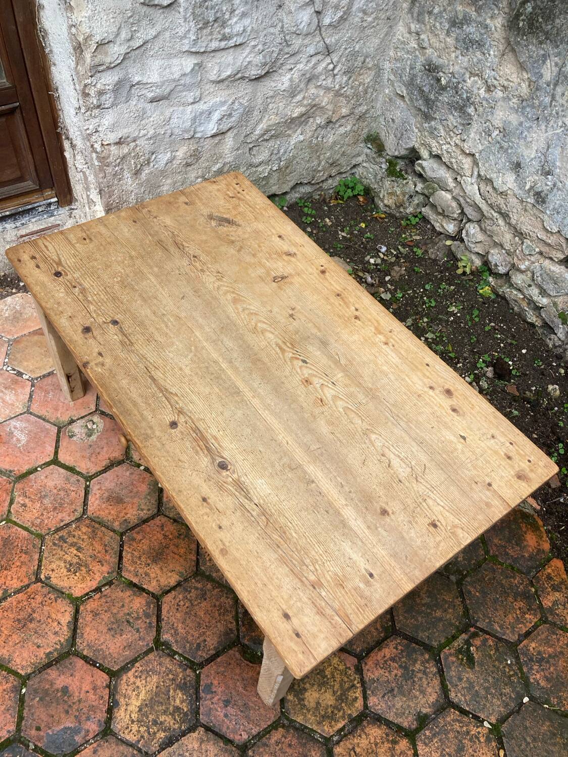 Vintage farmhouse coffee table
