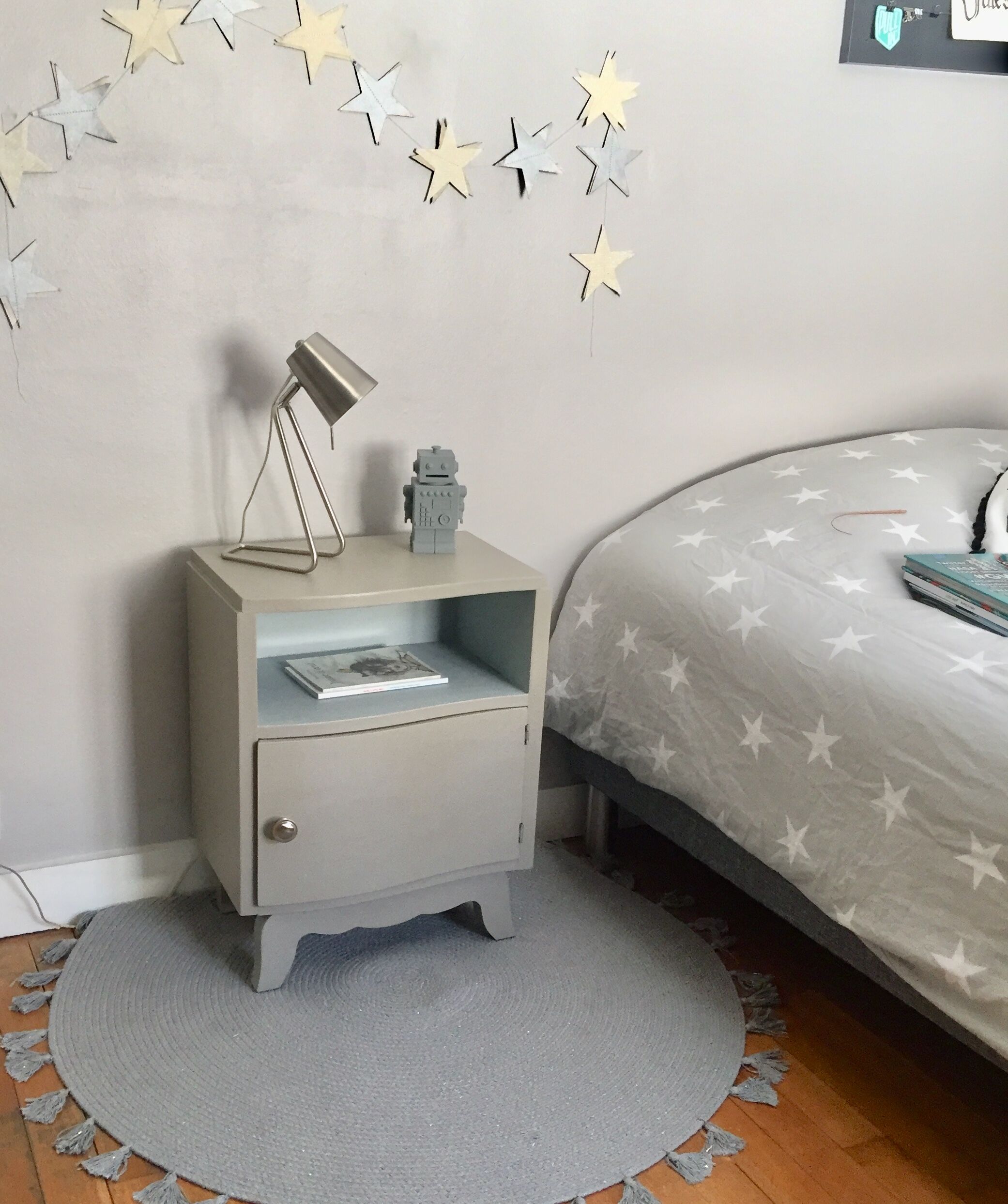 Art deco beside table