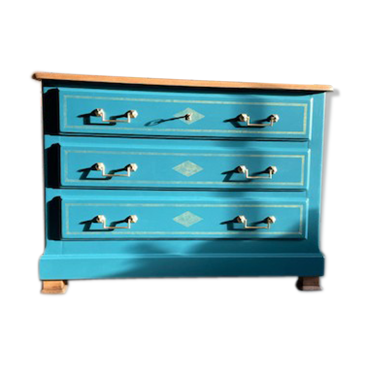 Chest of drawers
