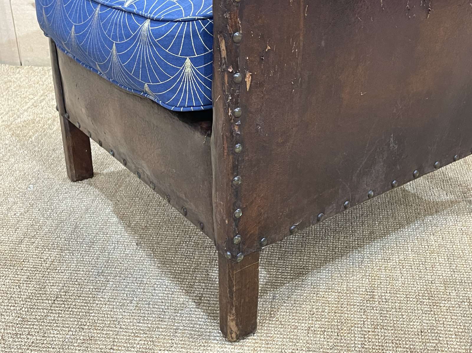 Club armchair art deco era leather and fabric cushion