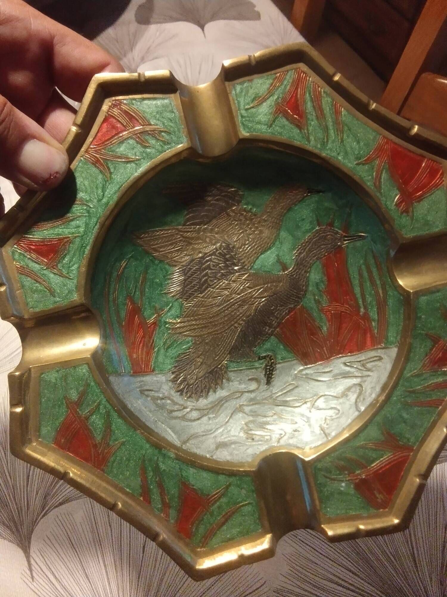 Cigar ashtray