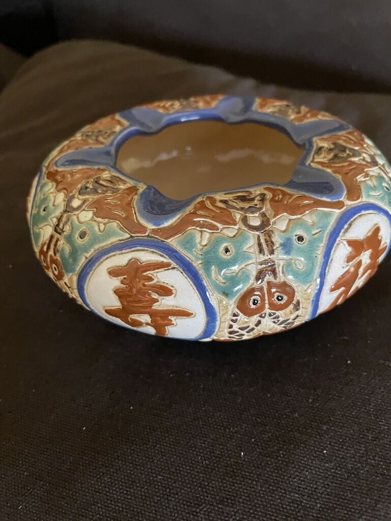 Asian porcelain ashtray