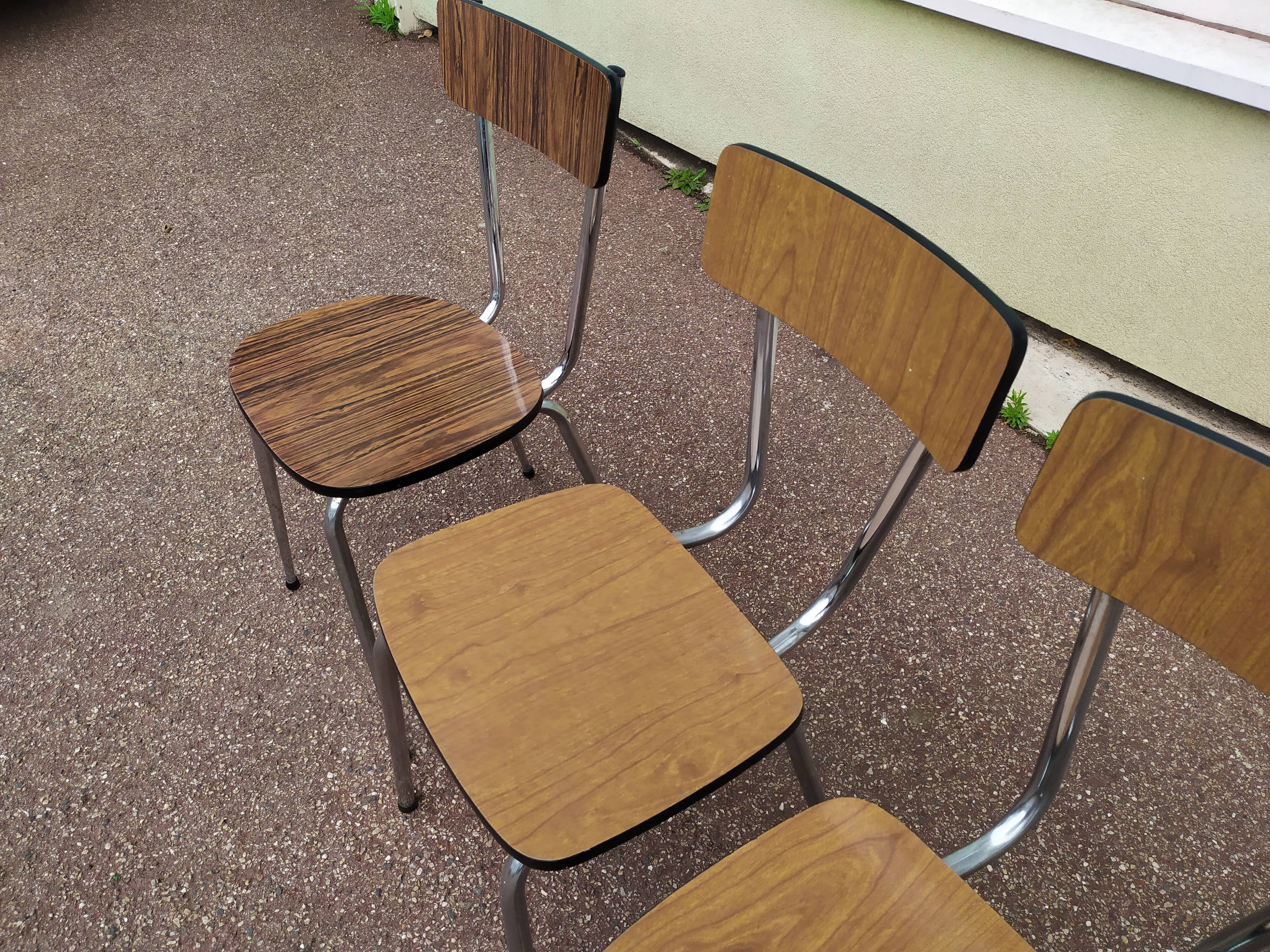 Lot de 5 chaises en formica métal, marron brun