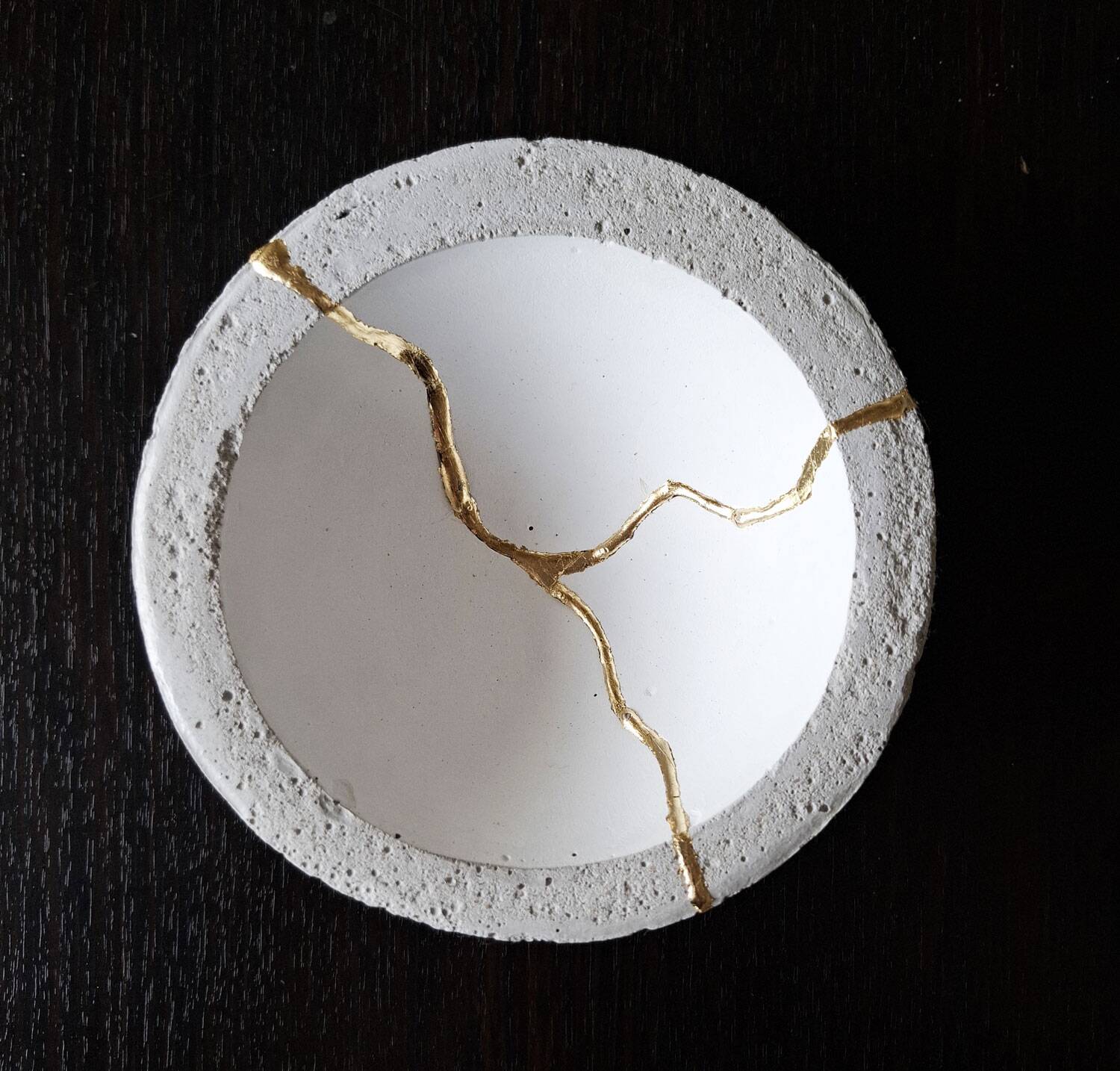 Kintsugi-inspired concrete cup