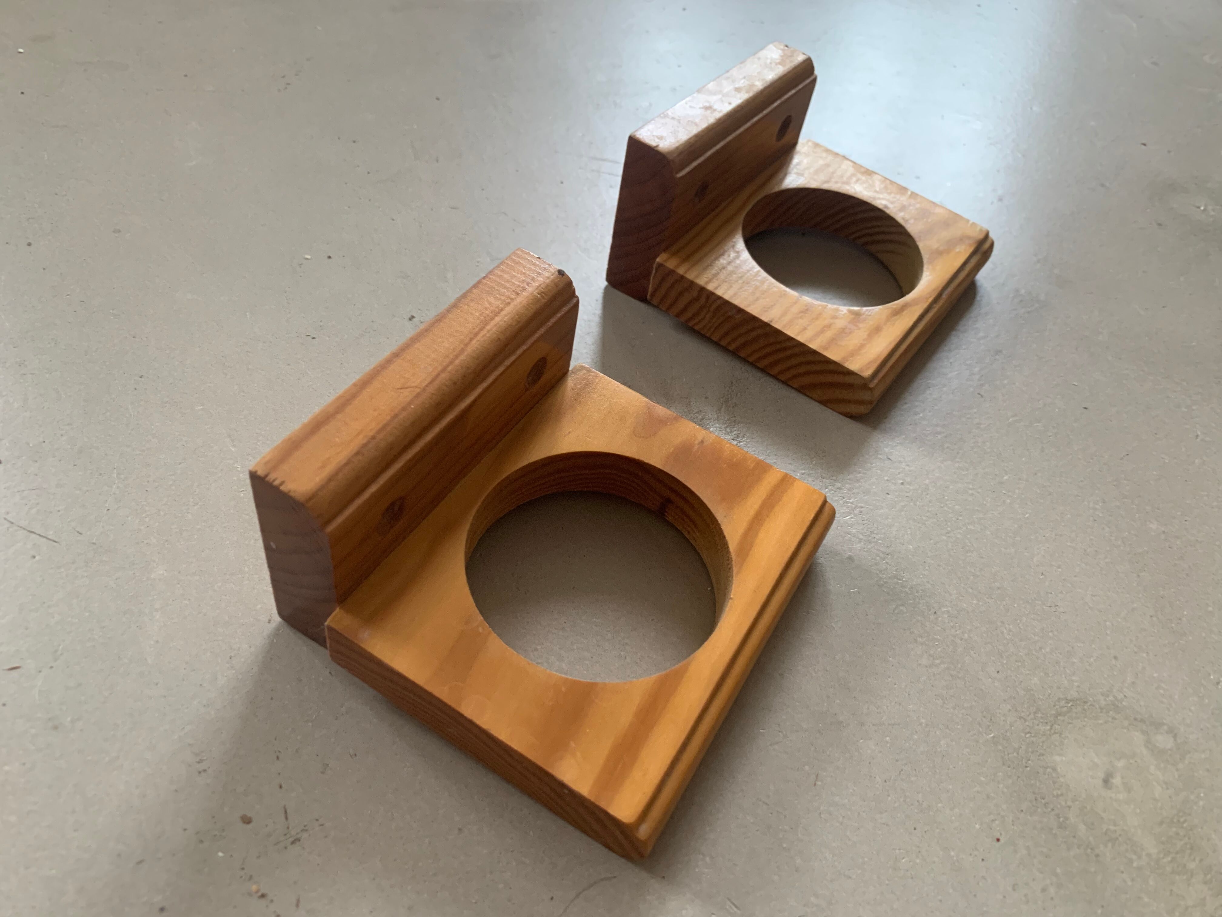 Pine bathroom accessories