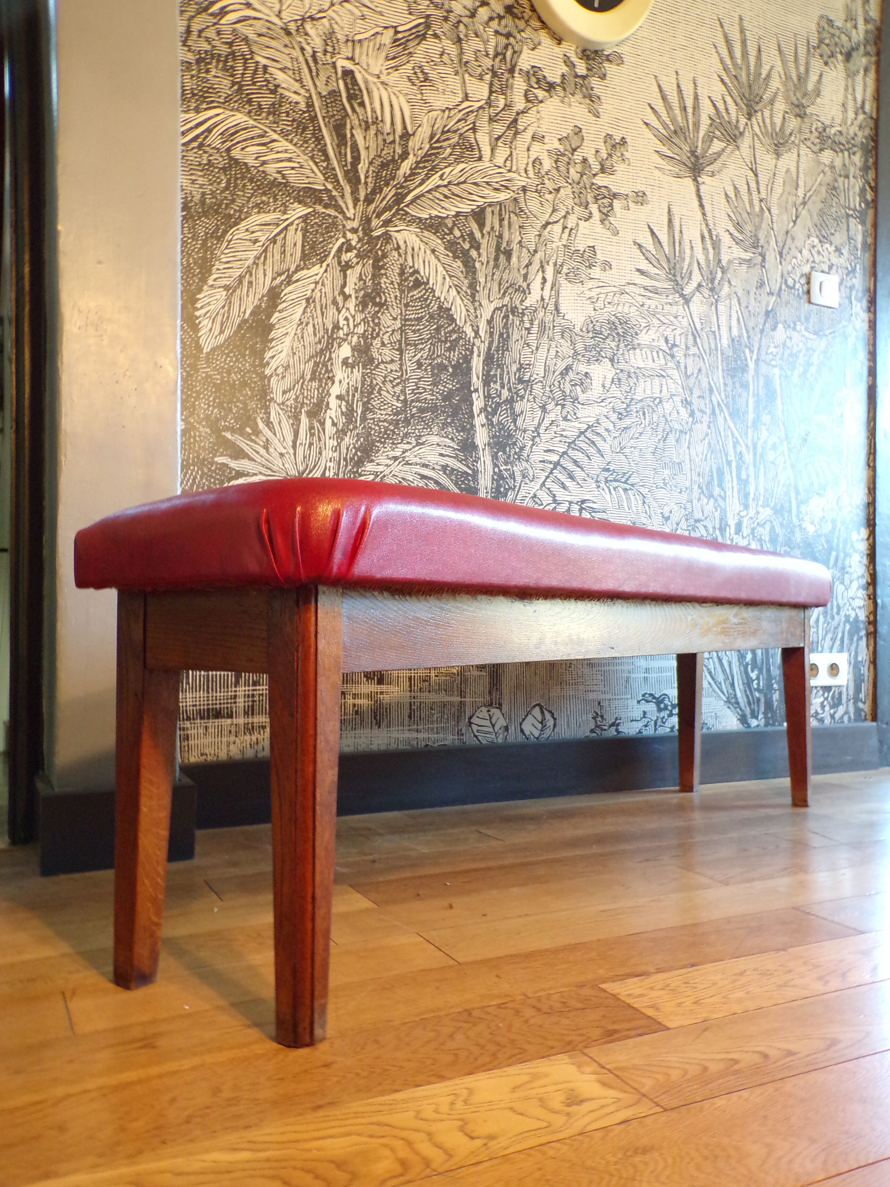 Vintage bistro bench in skai