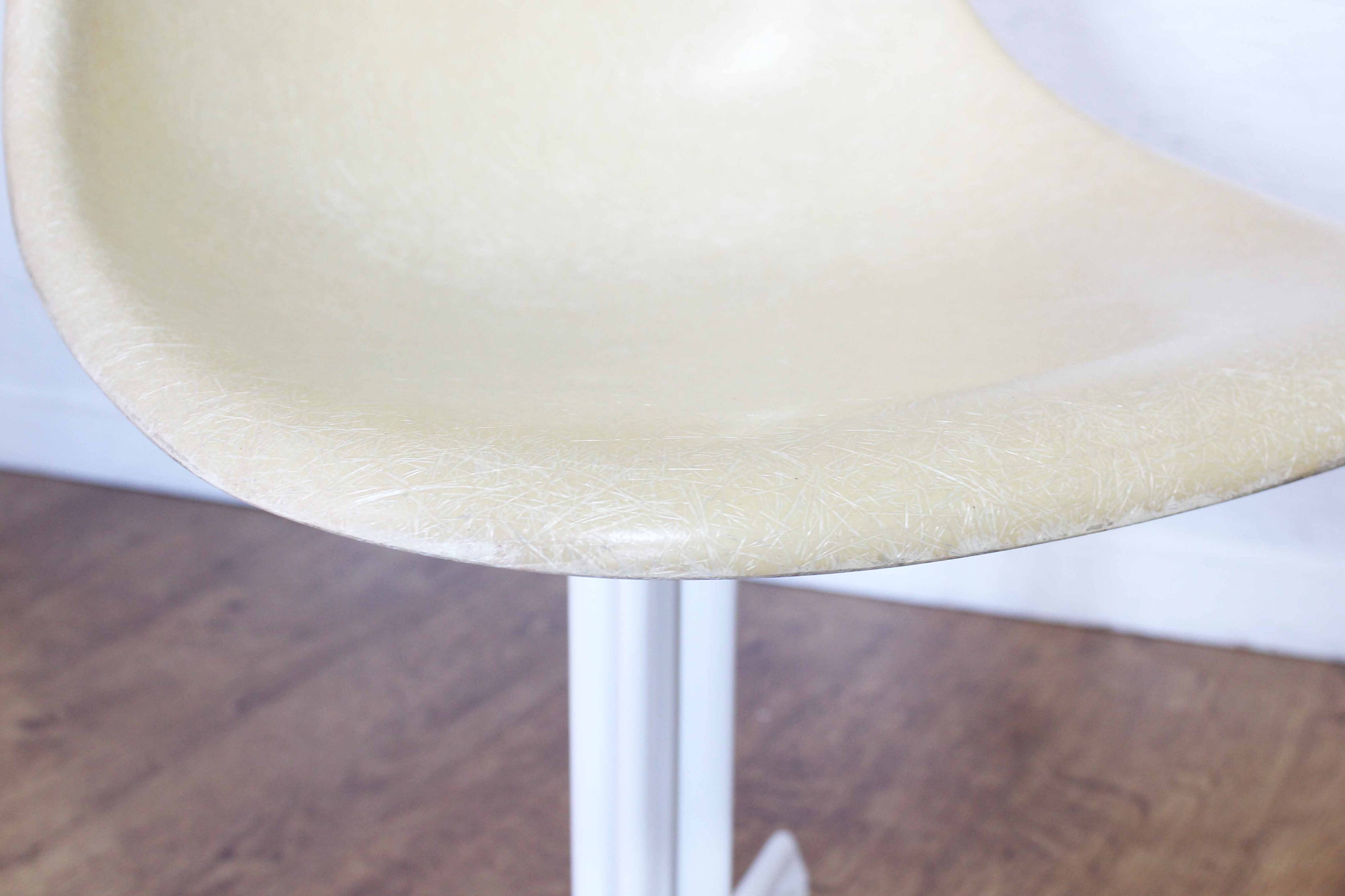 Pair of EAMES La Fonda fiberglass chairs 1970