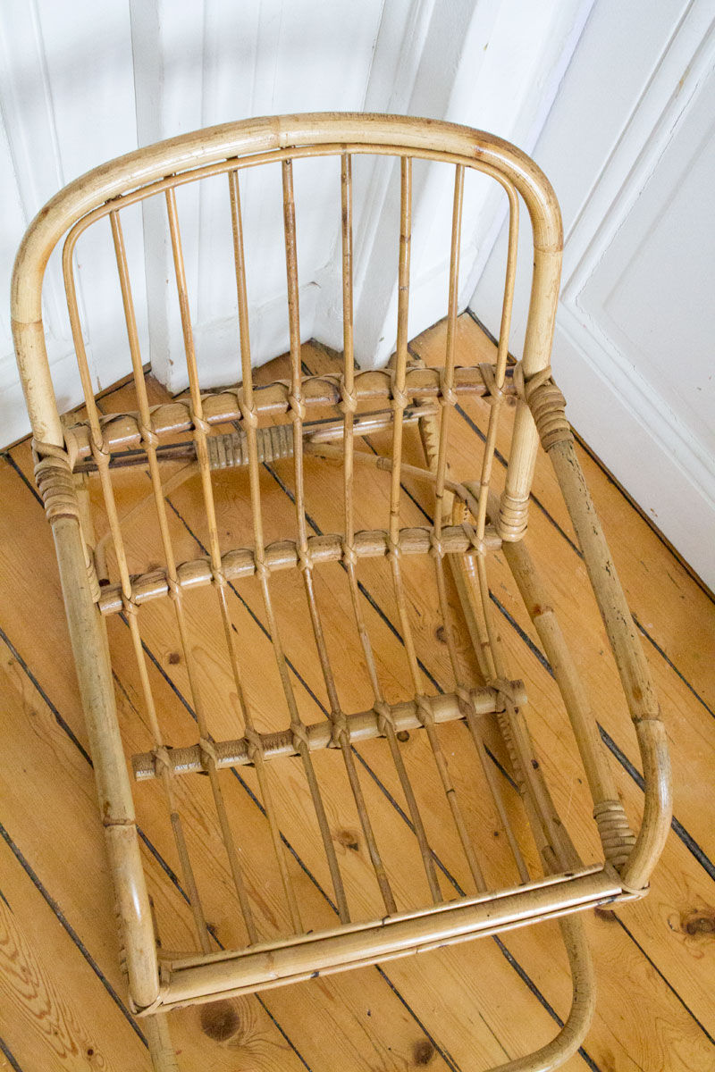 Rocking flesh child rattan