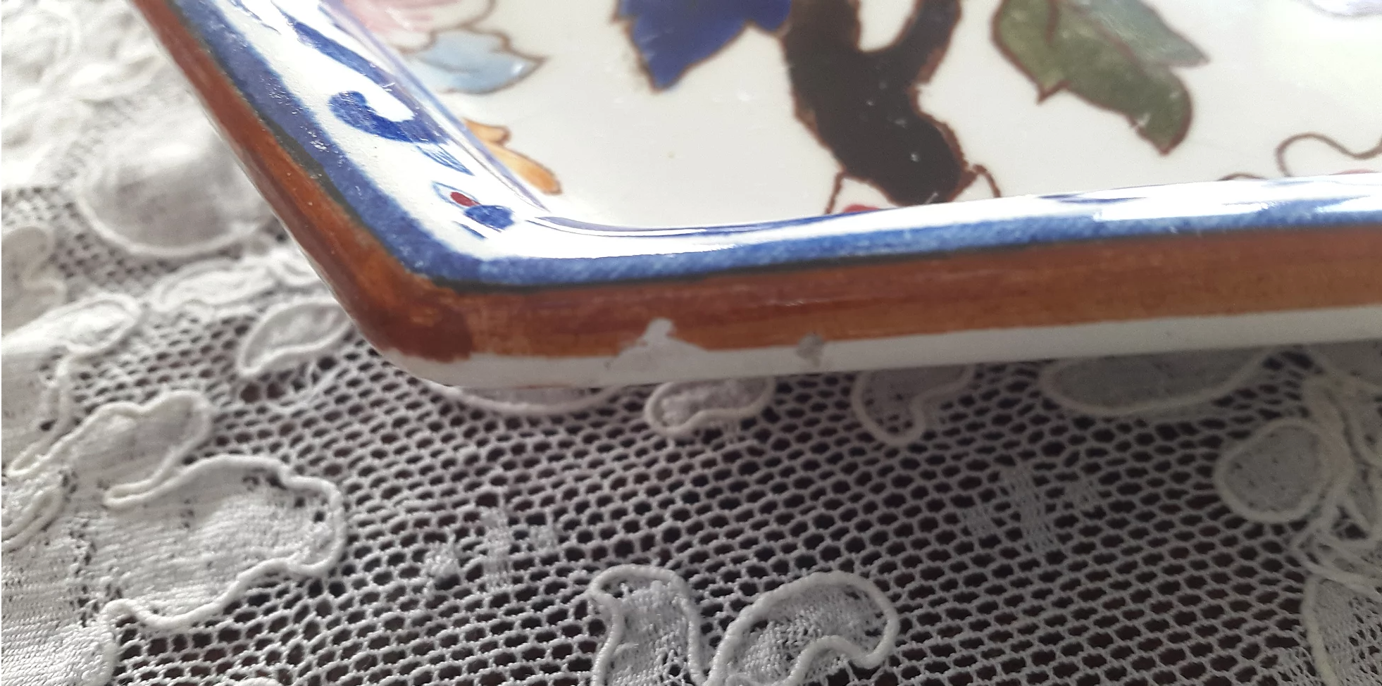 Small dish in Gien earthenware