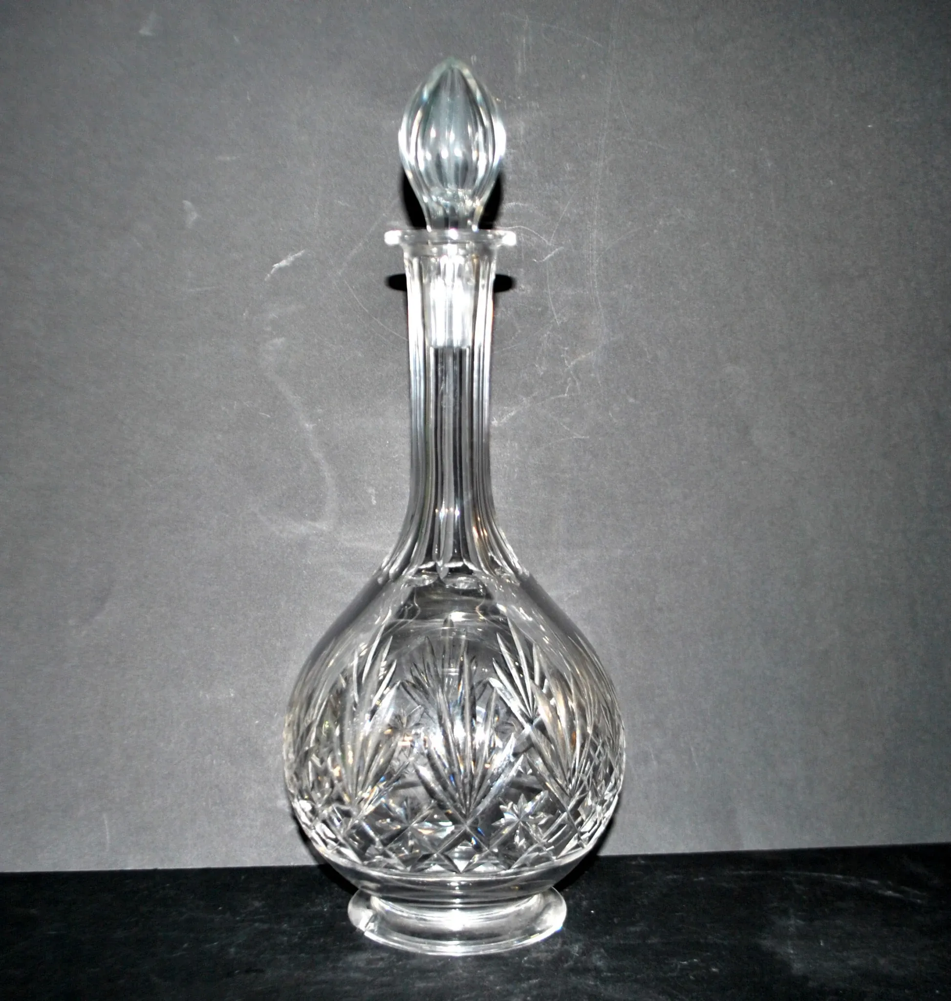Cut crystal wine carafe Saint-Louis model VIC Massenet 1930 H34cm
