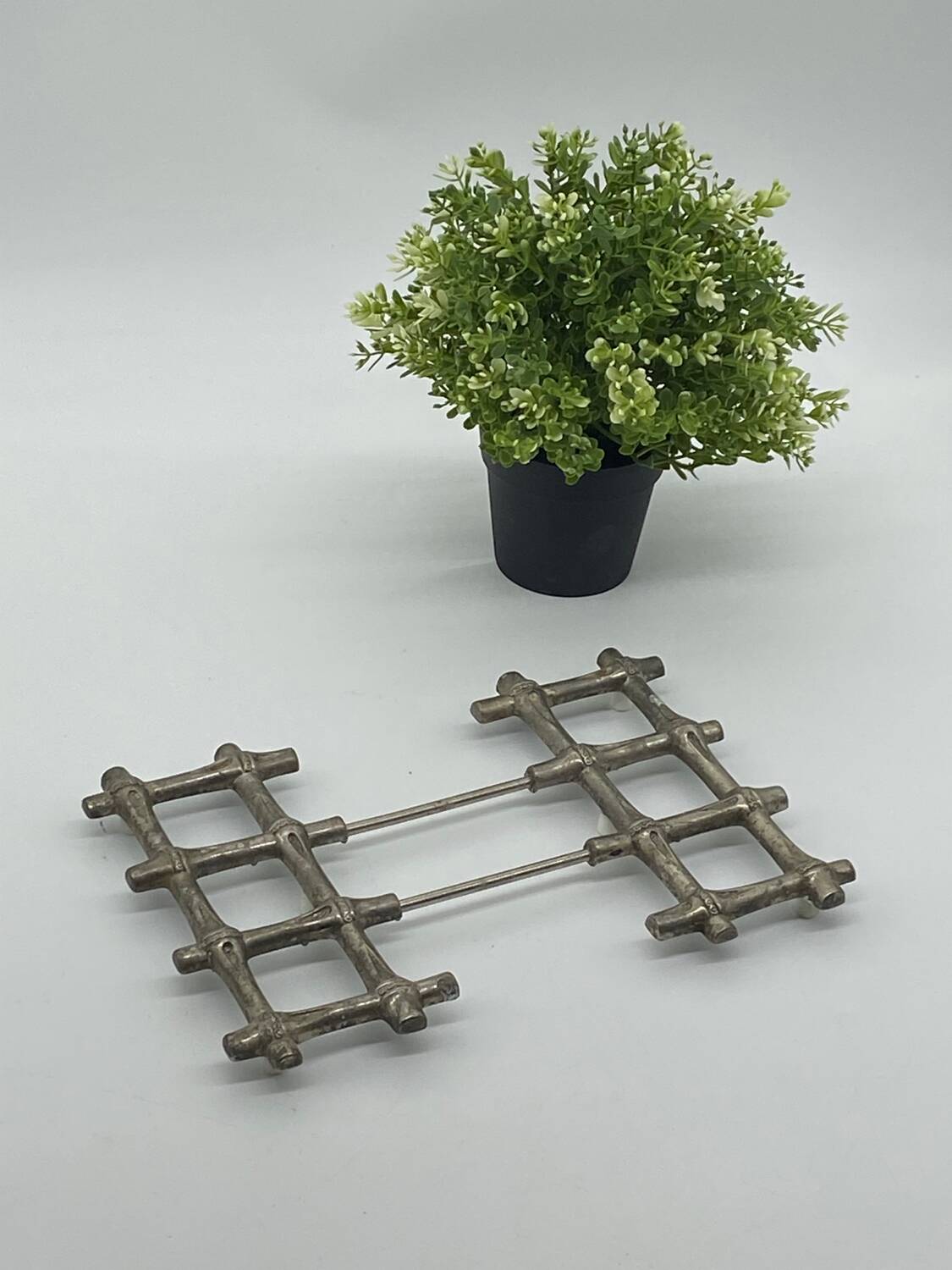 Bamboo imitation extendable silver metal trivet, vintage