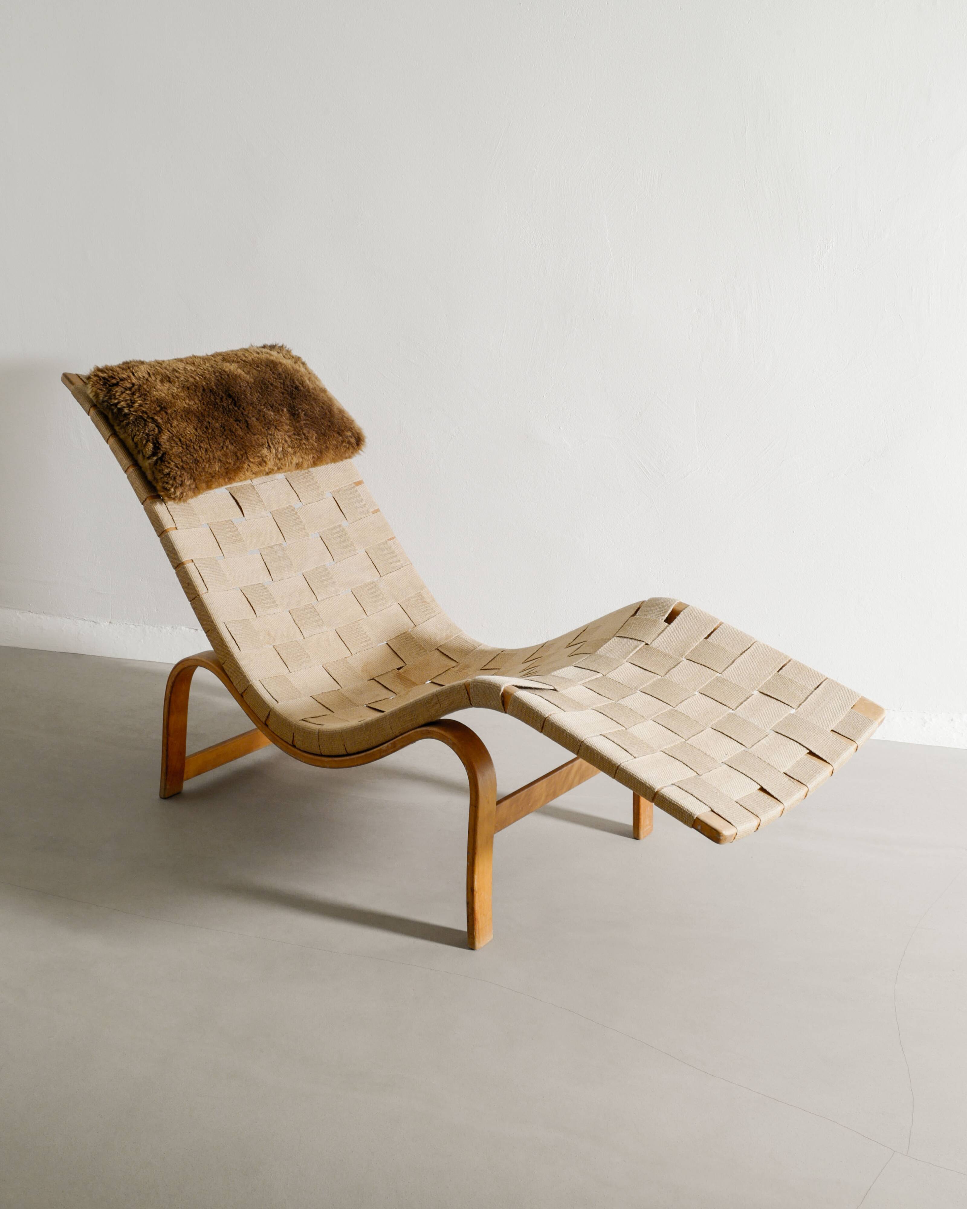 Swedish Mid Century Wooden Canvas Lounge Chair by Bruno Mathsson, 1940s