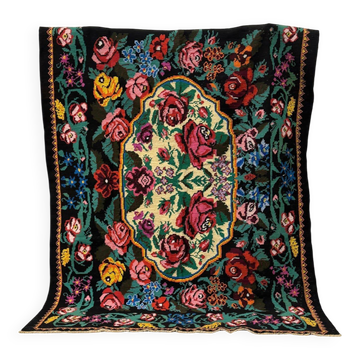 Moldovan kilim rug – 258 x 183 cm