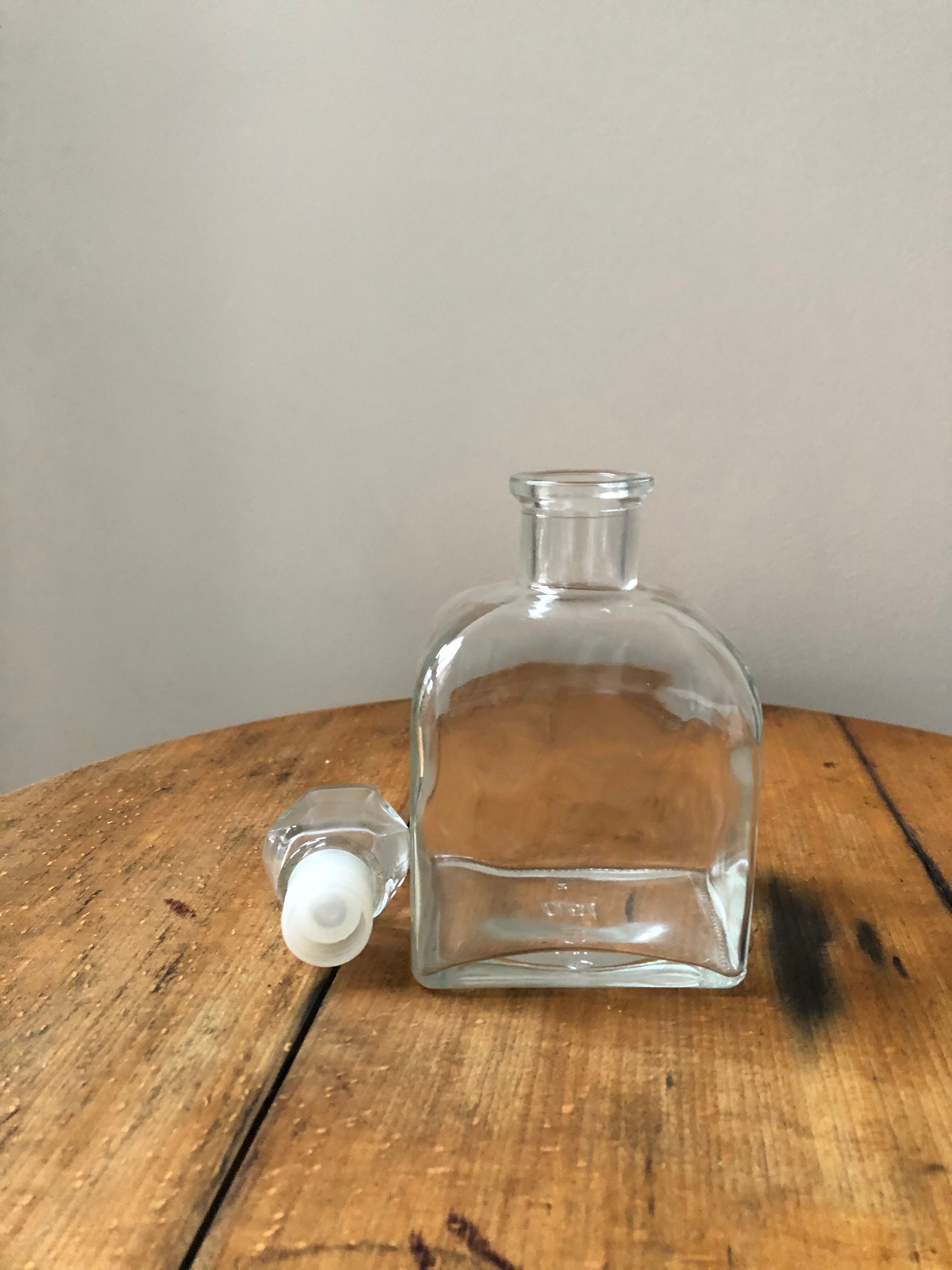 Flacon vintage transparent