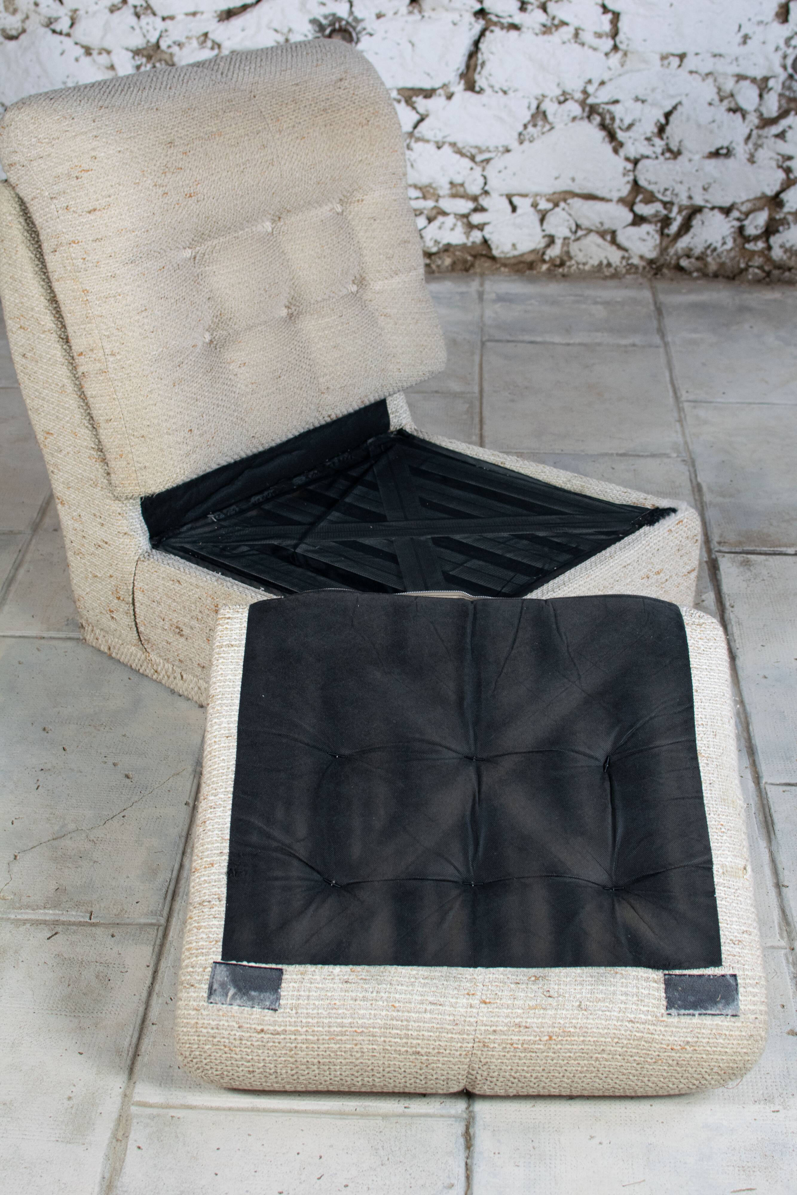 Vintage 70s fireside chair