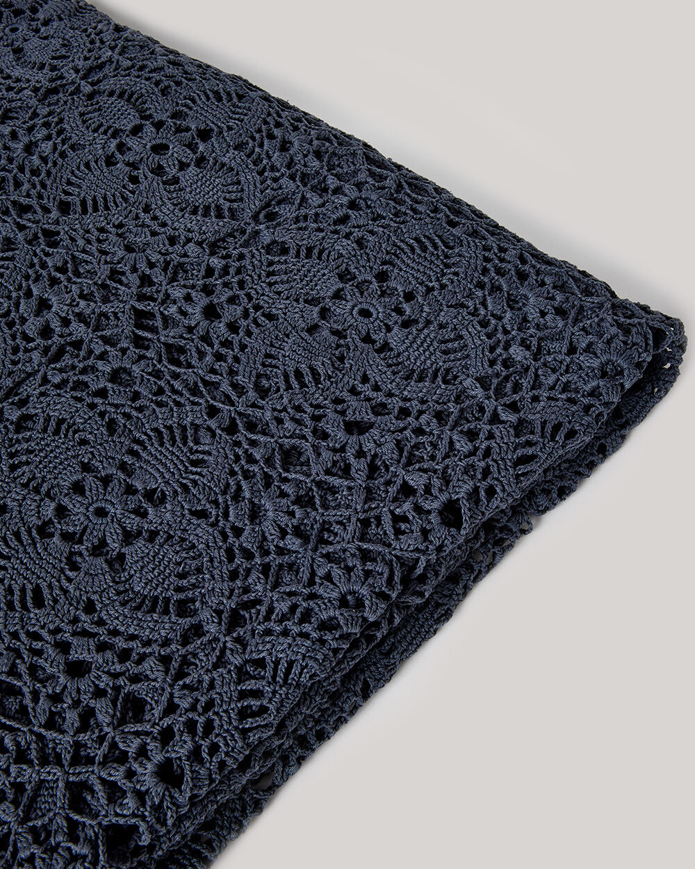 Crochet bedspread - carbon