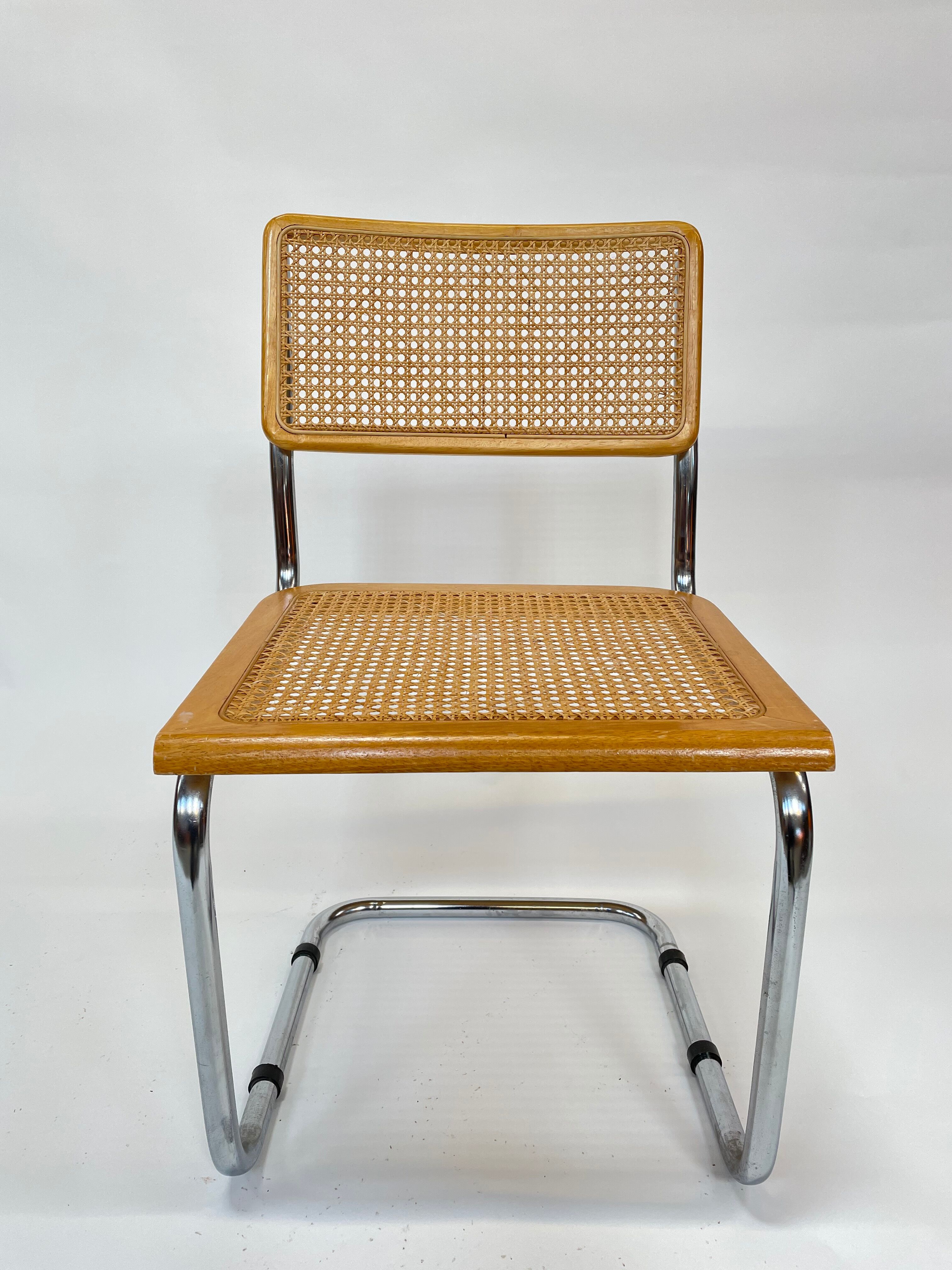 Cesca design chair b32 model