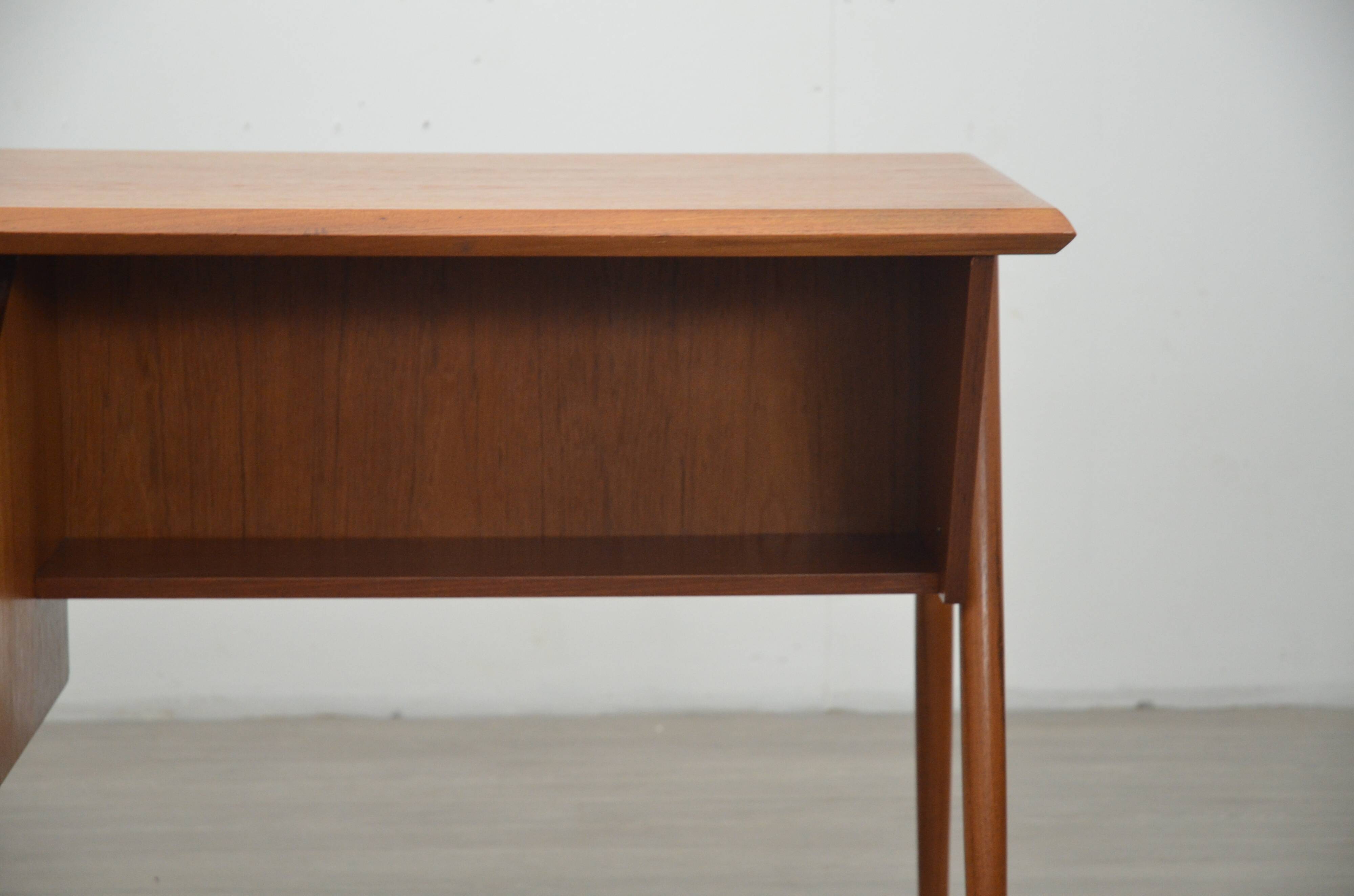 Mid century teak desk by Tibergaard, 1960s